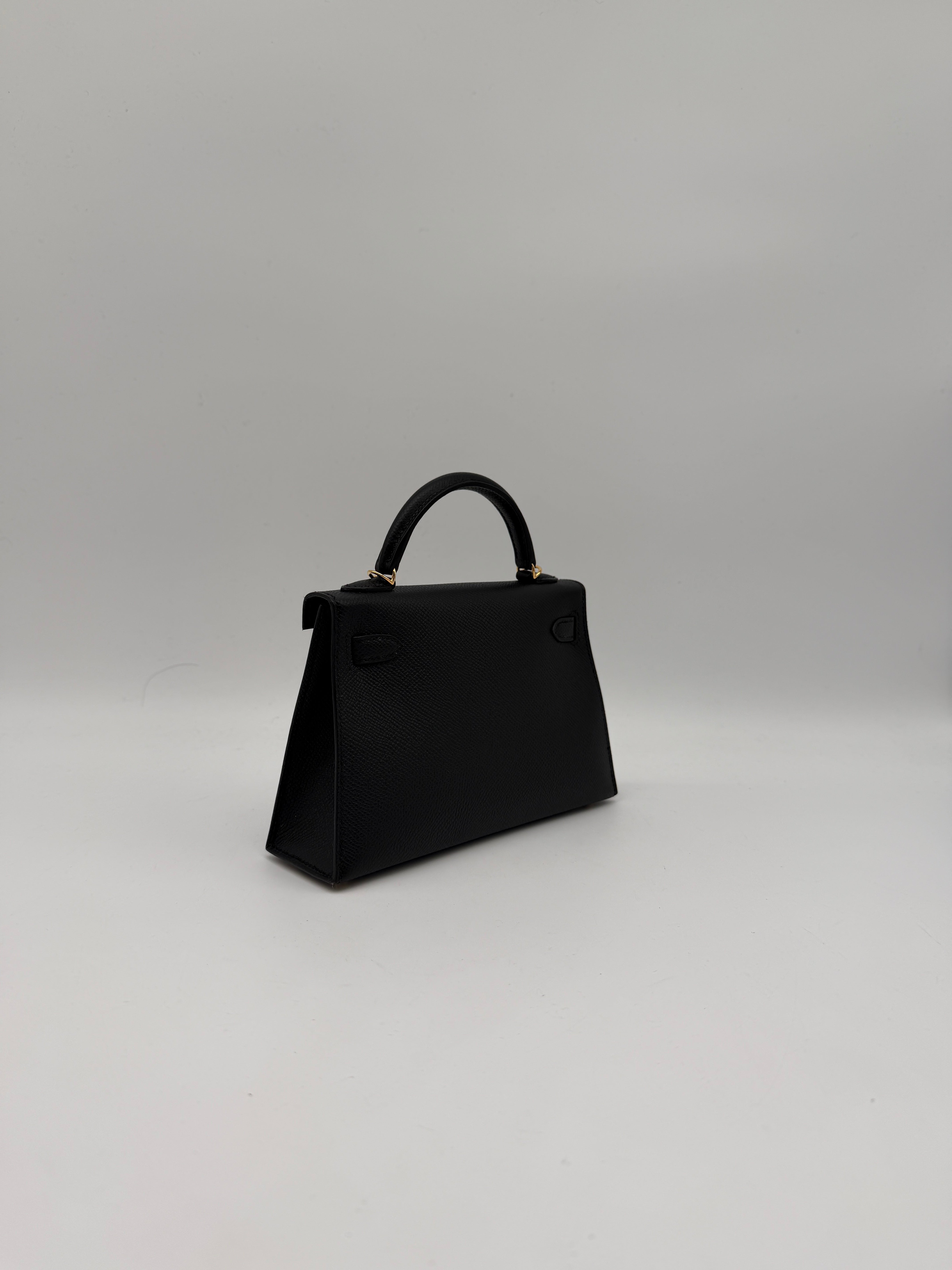 Hermès Mini Kelly Black Gold Hardware
