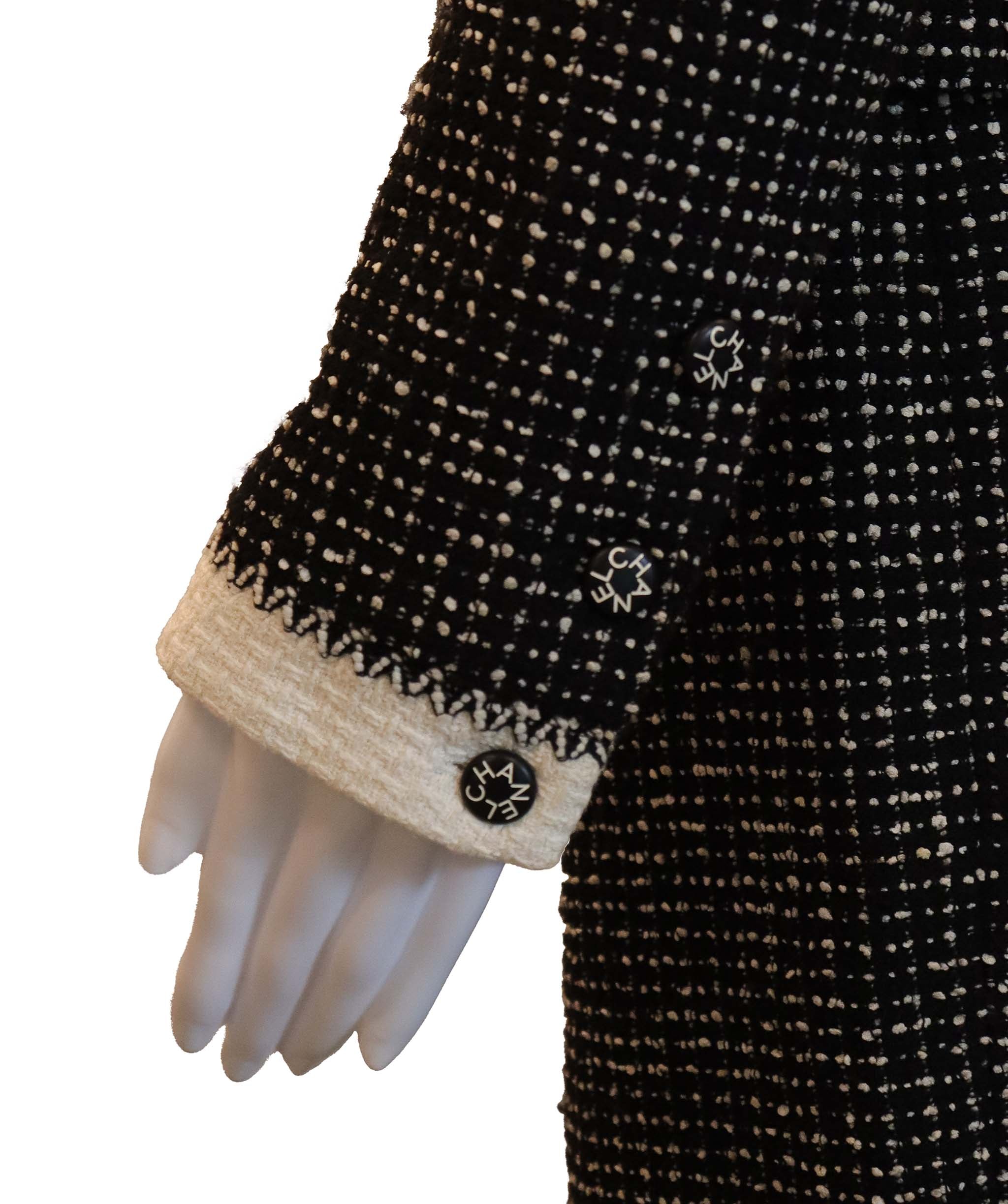 Chanel black white blazer set FT301