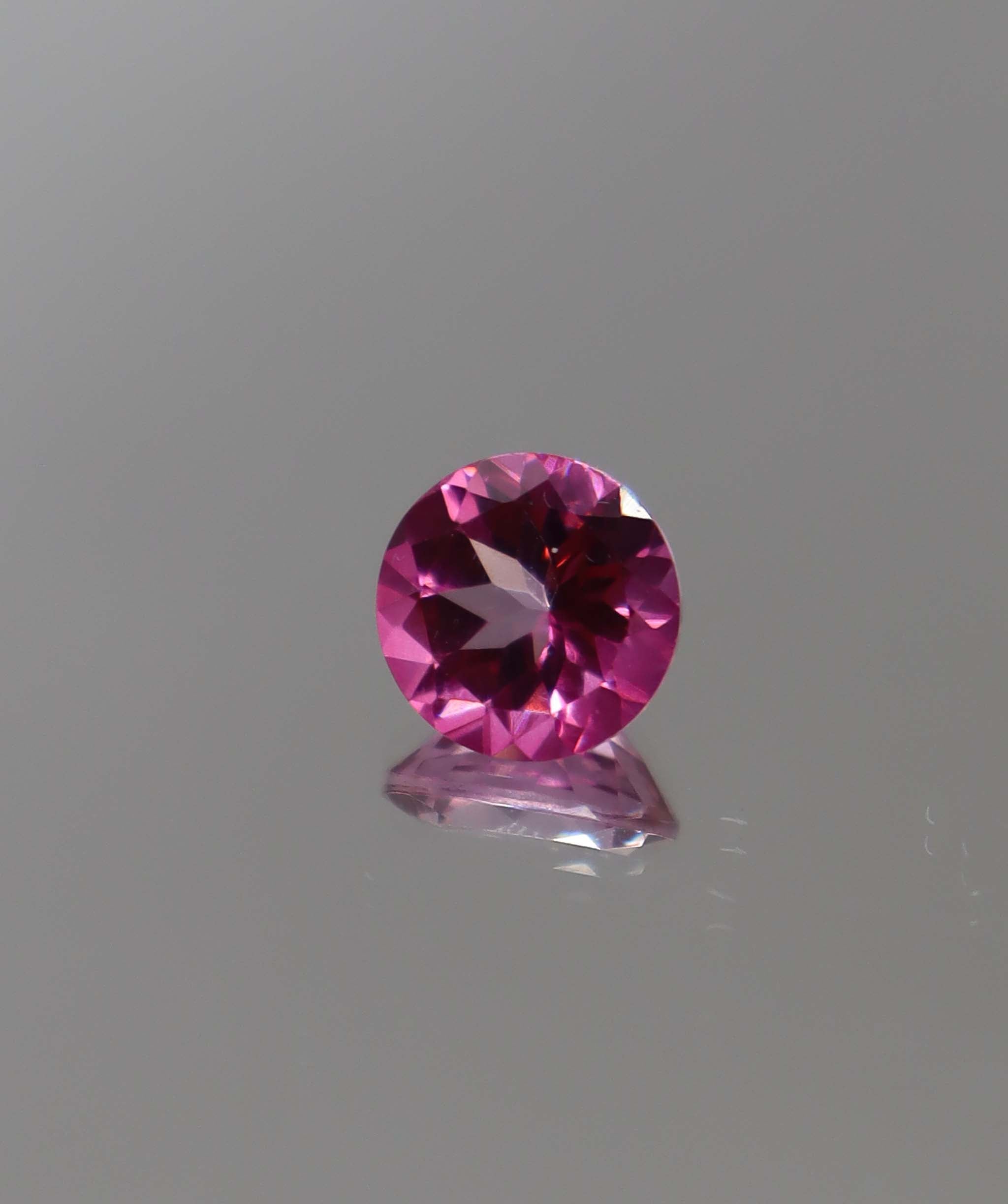 Hot Pink Topaz Round DXBCD1226
