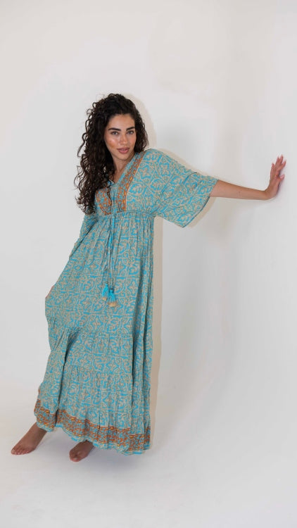THE BUTTERFLY DRESS (فستان)