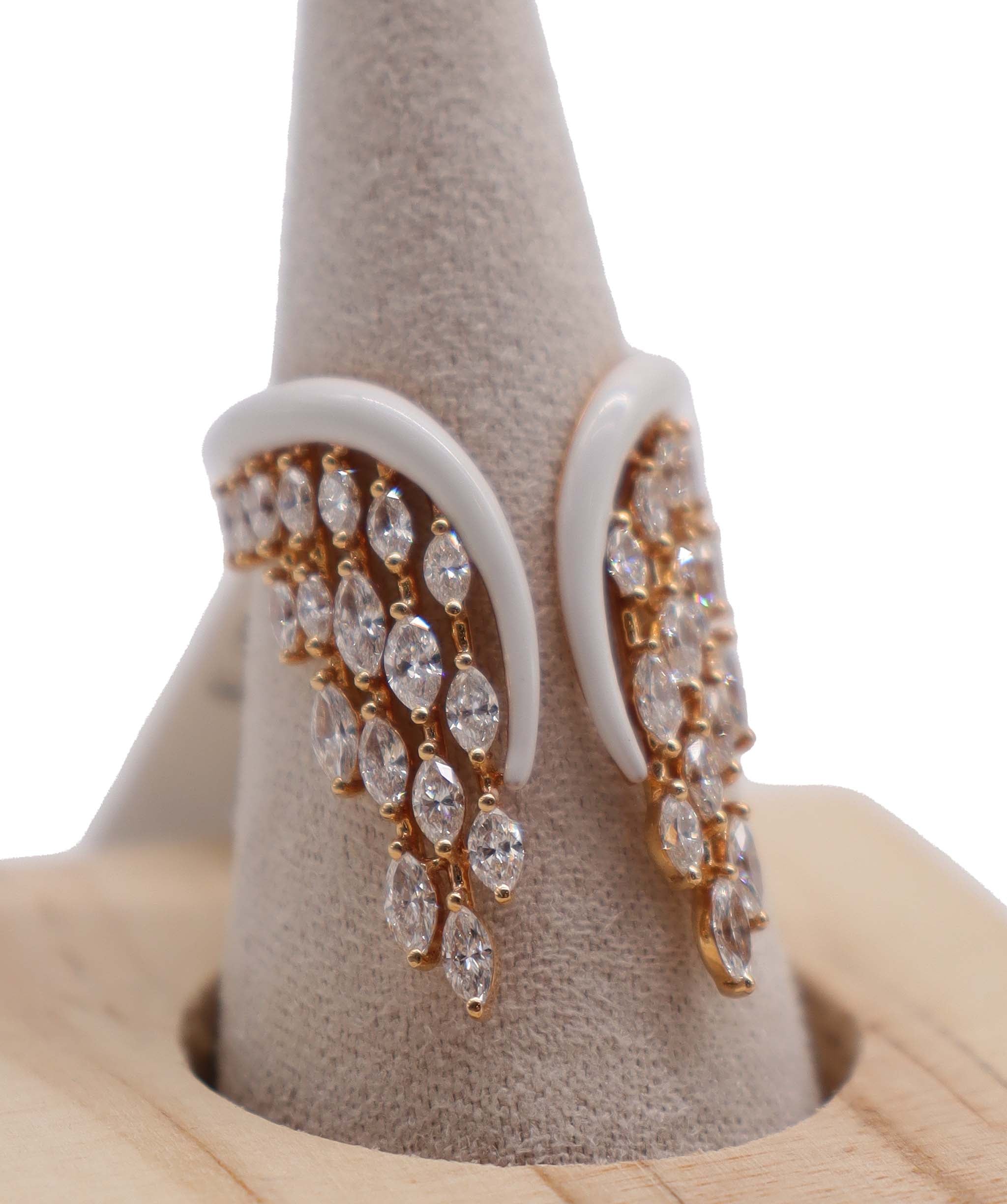 "RING  GOLD WT 5.340 DIA WT  1.900  GEM WT 5.720 SIZE EU-50 R-Y63K