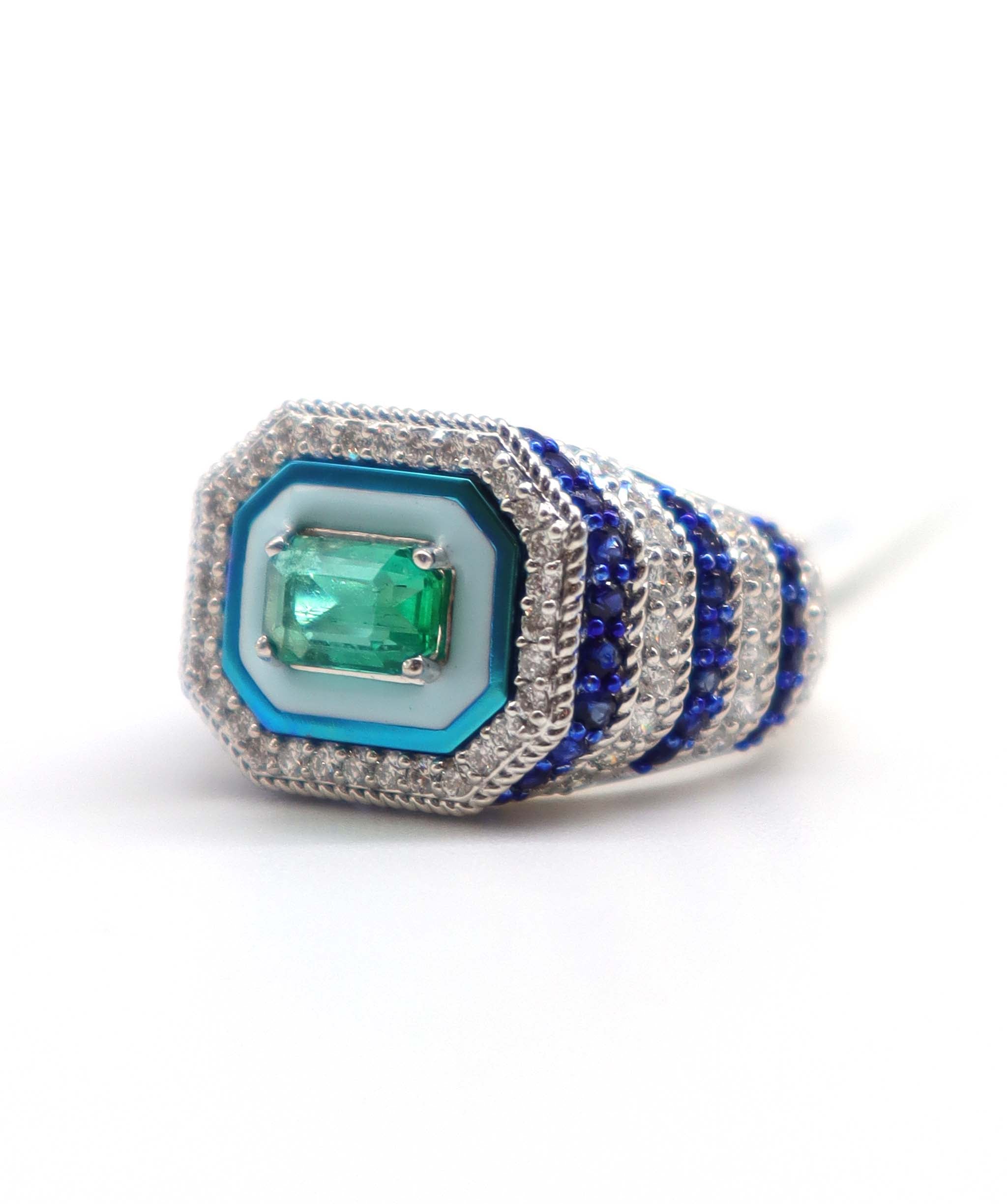 "RING  GOLD WT 4.940 DIA WT  0.610  CS WT  1.340   GEM WT 5.330 SIZE EU-47 R-Y67G