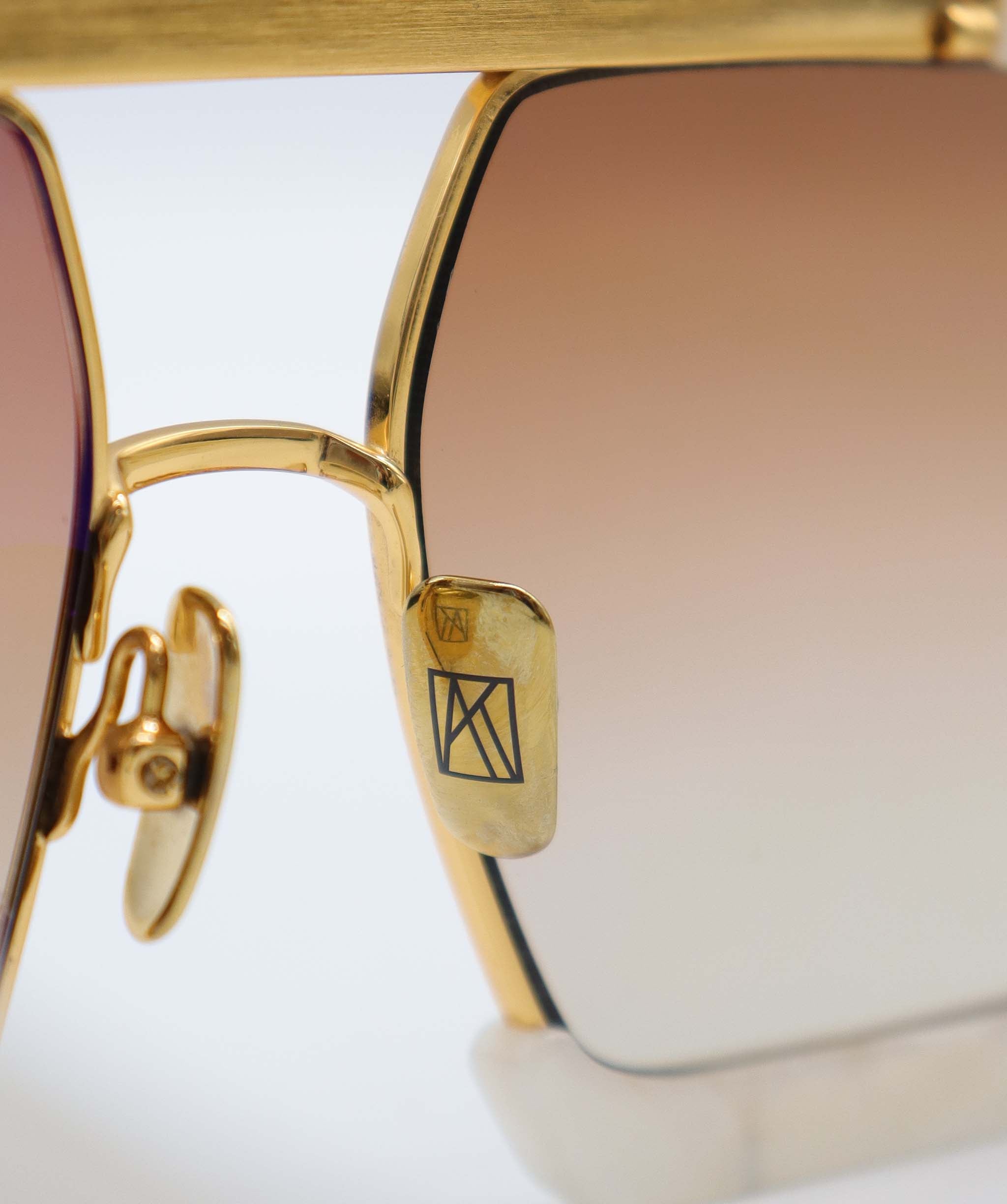 Sun Glass Anna-Karin Karlson white ASC7183