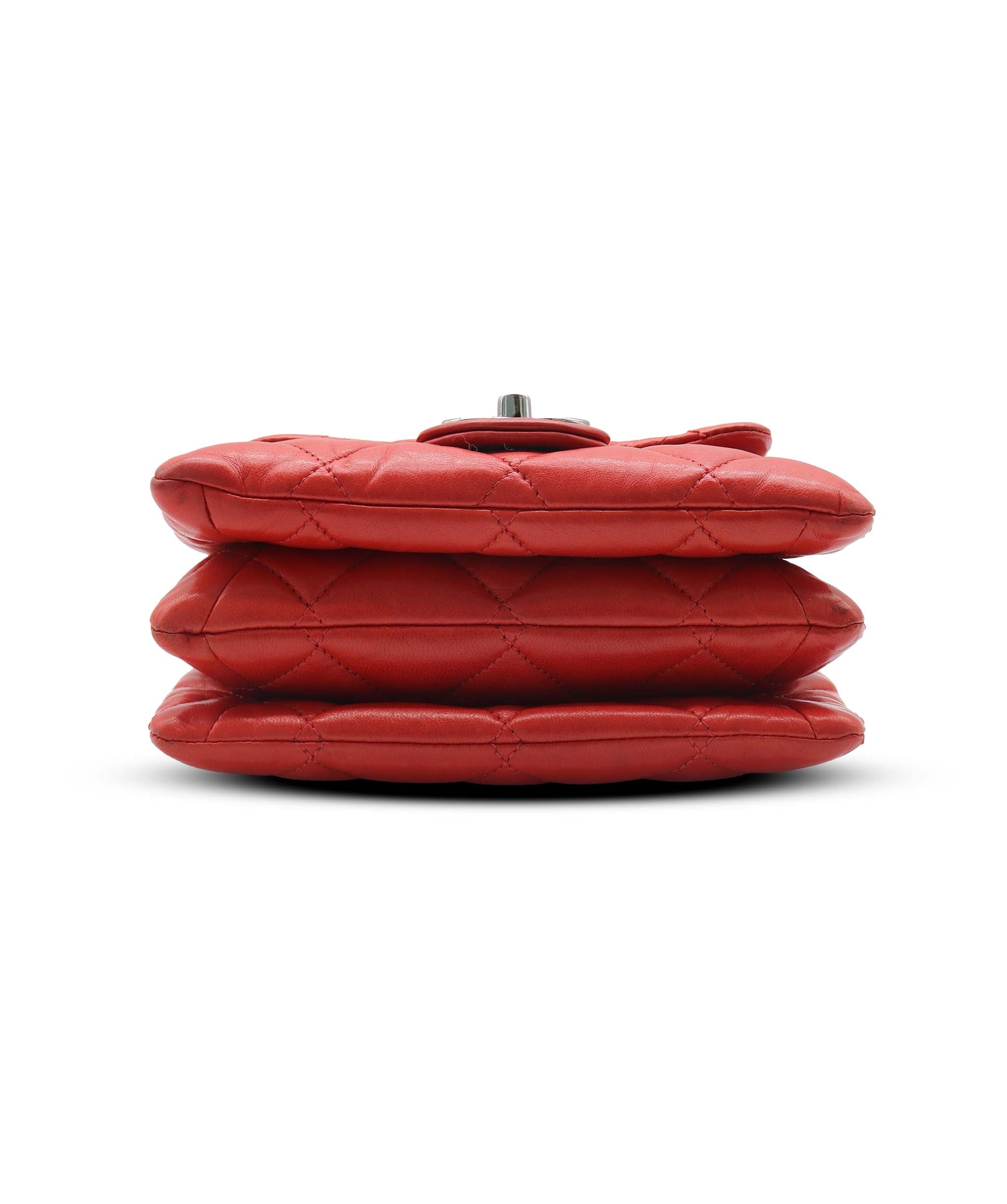 CHANEL  QUILTED LAMBSKIN FLAP RED  ASC7286