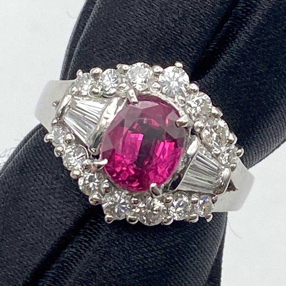49584 Thailand Pt900 Ruby Ring R1.41 D0.90 6.3g GIA US5