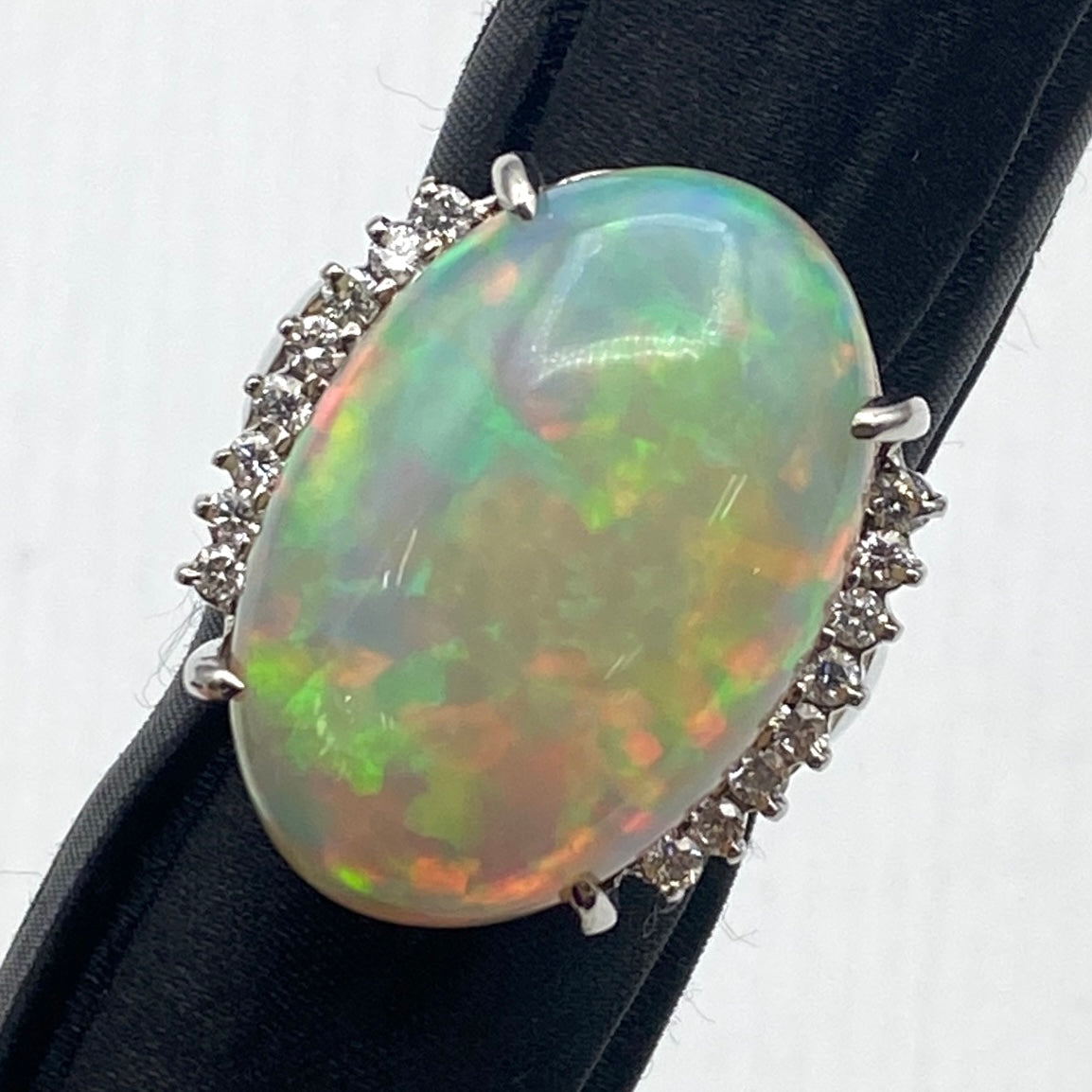 50379 Pt900 Opal Ring OP15.18 D0.36 16g GRJ US7