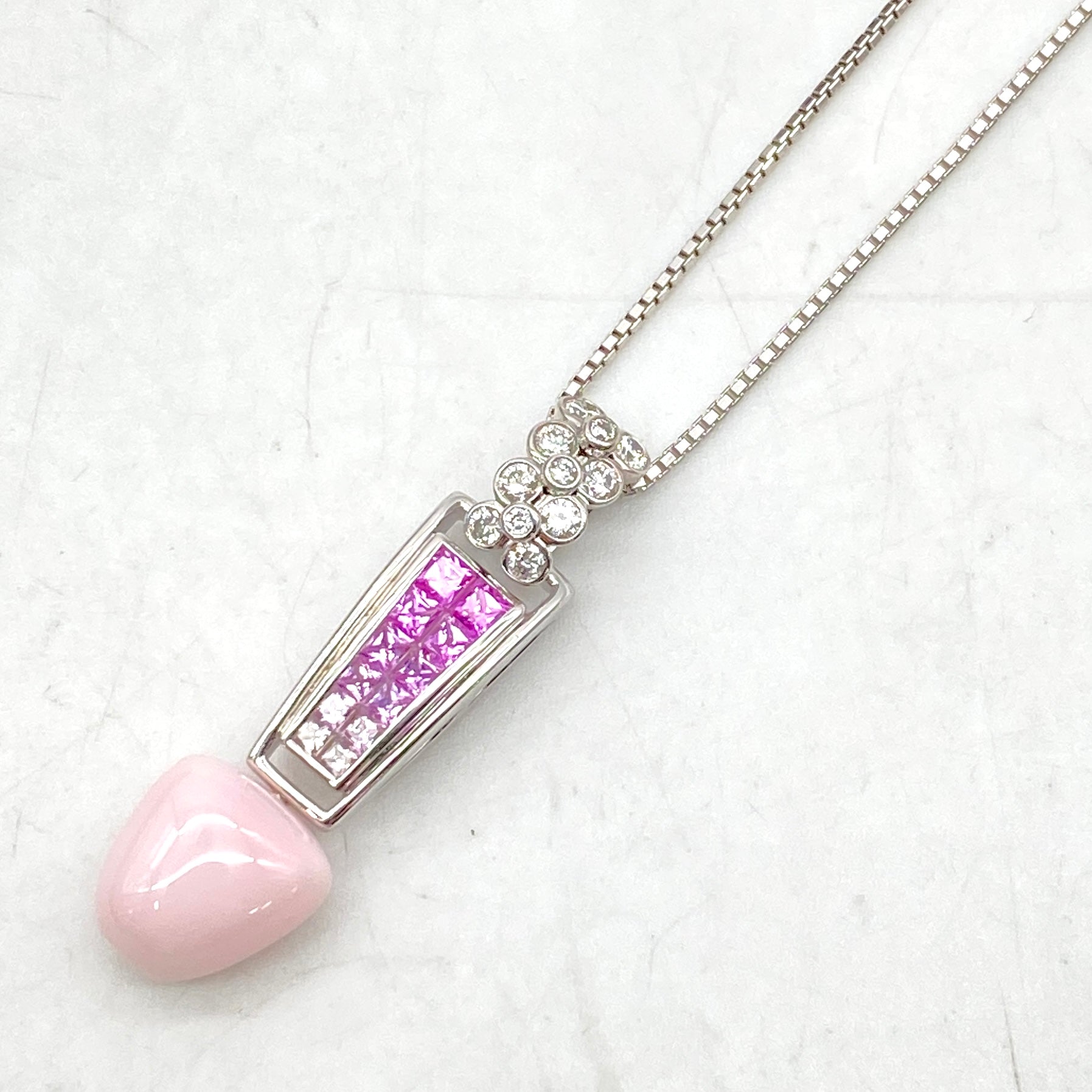 25-16829-0 K18WG Concrete Pearl Necklace KO 6.67 SA 0.95 DA 0.38 9.2g Other Appraisal