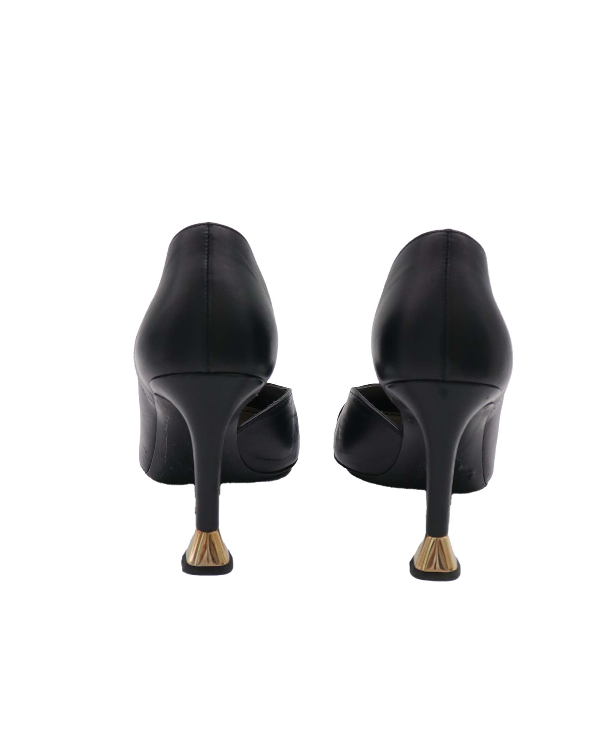 CHANEL CC D'ORSAY PUMPS BLACK SIZE 38 ASC7293