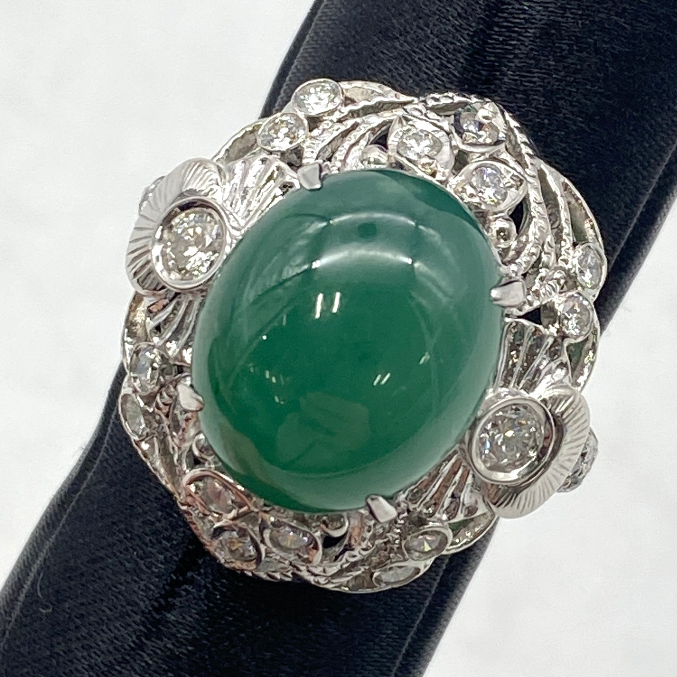 25-37093-0 PT900 Jadeite Ring JD 8.91 DA 0.71 16.3g Other Appraisals Normal
