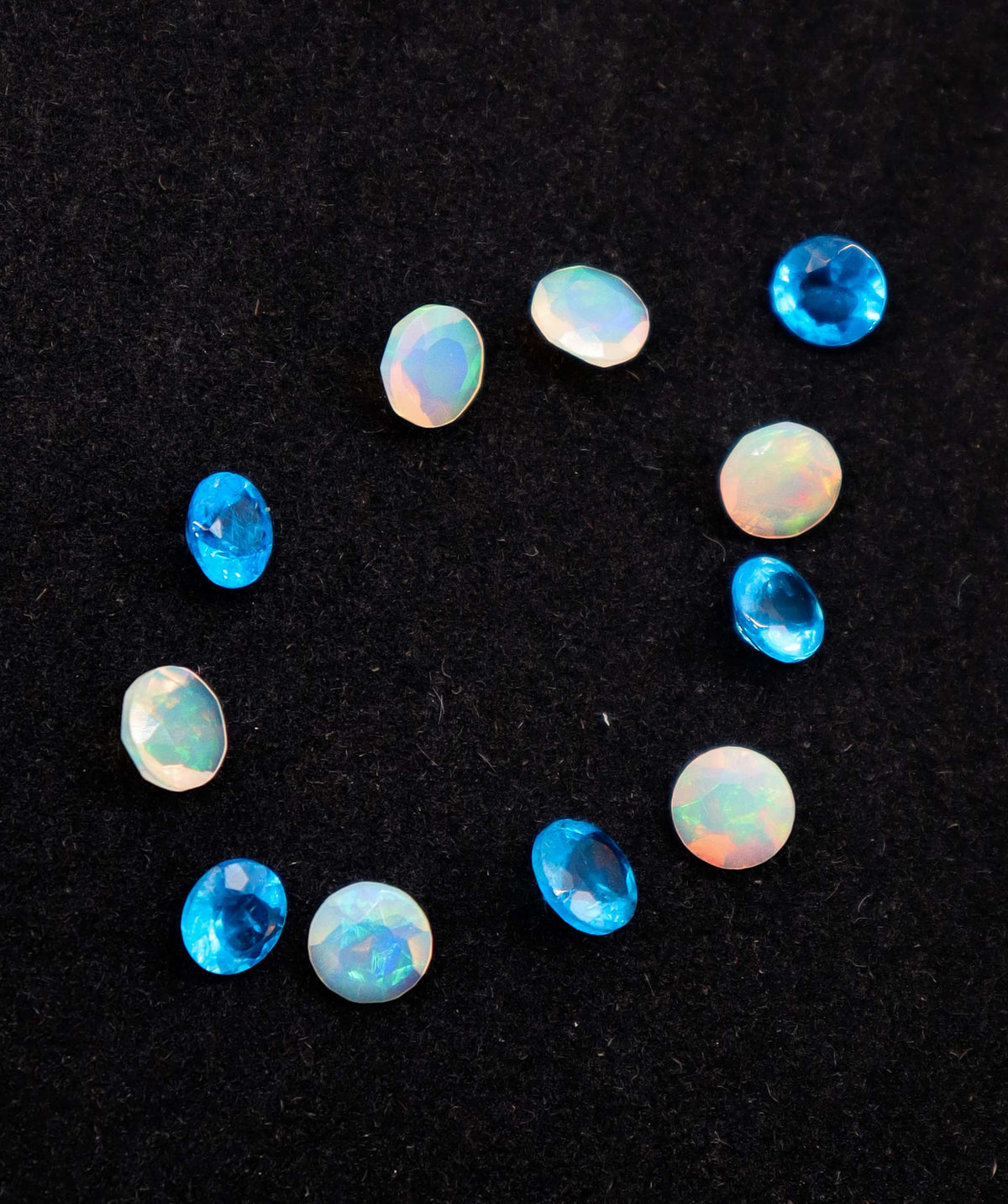 2.06ct Ethopian Opal With Appatite 4 Round Facted DXBS6791