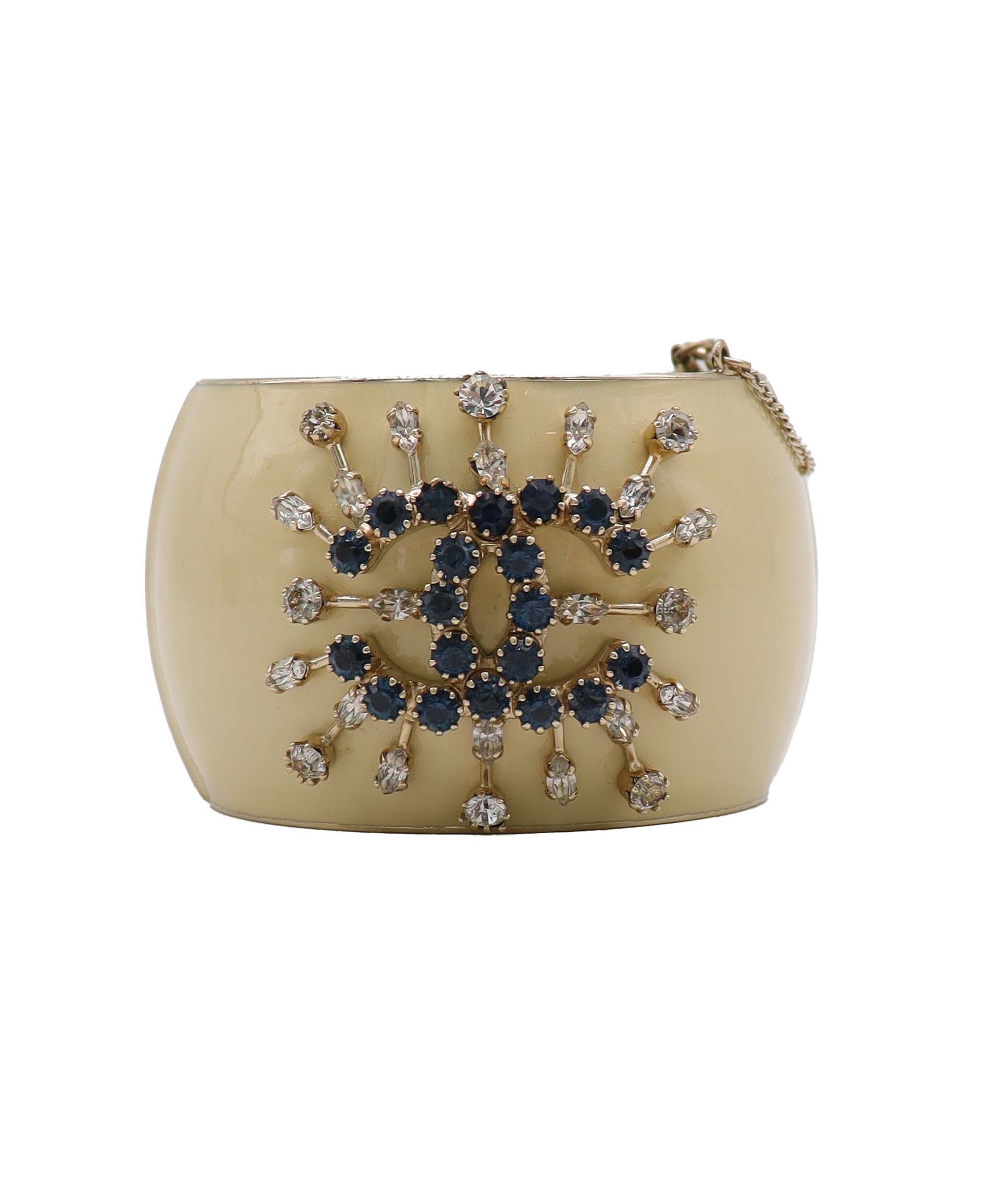 CHANEL PARIS VENISE STARBURST CUFF BRACELET CREAM ASC7319