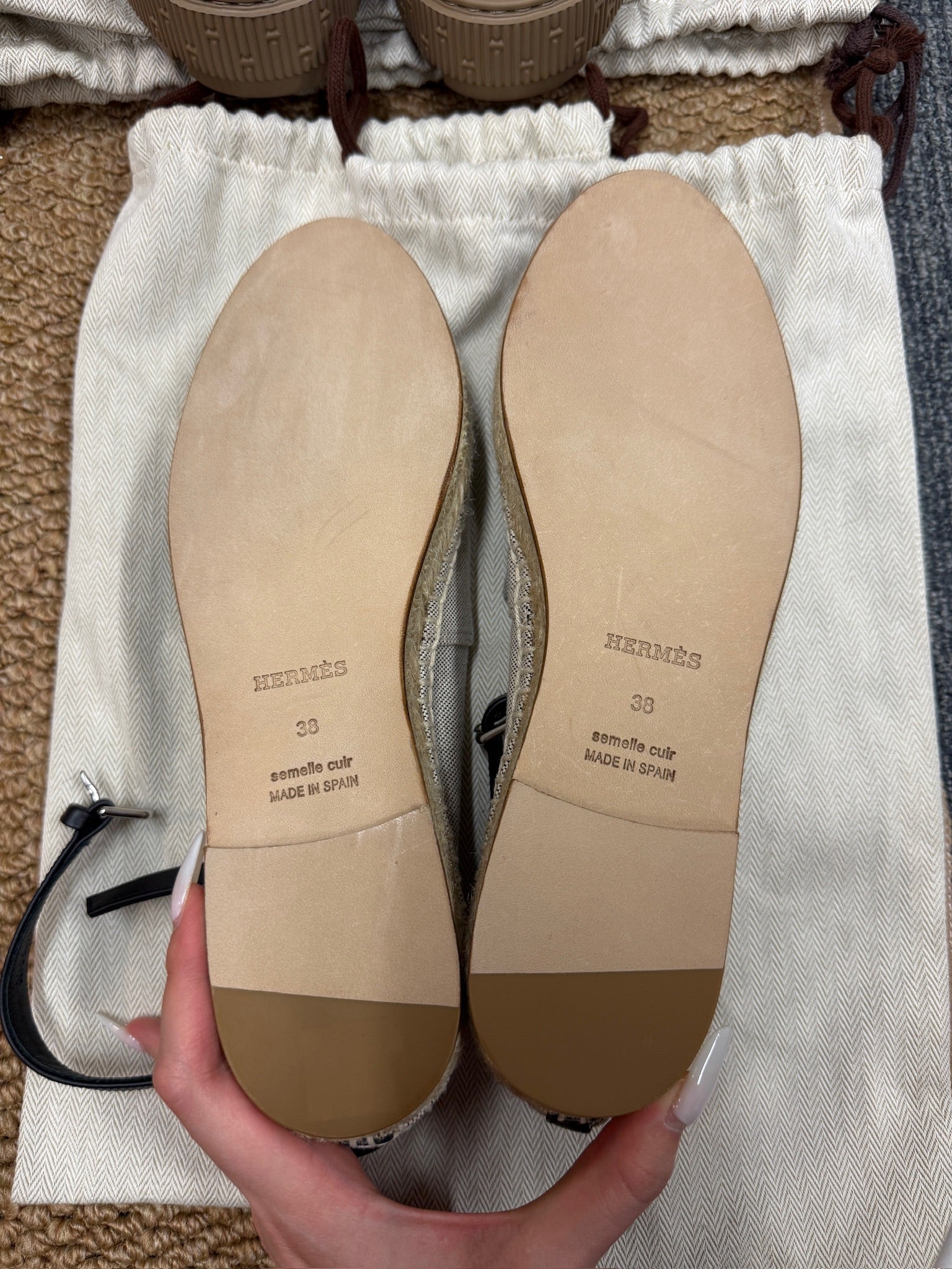 EU38 - Hermès 24 Faubourg Espadrilles – NEW