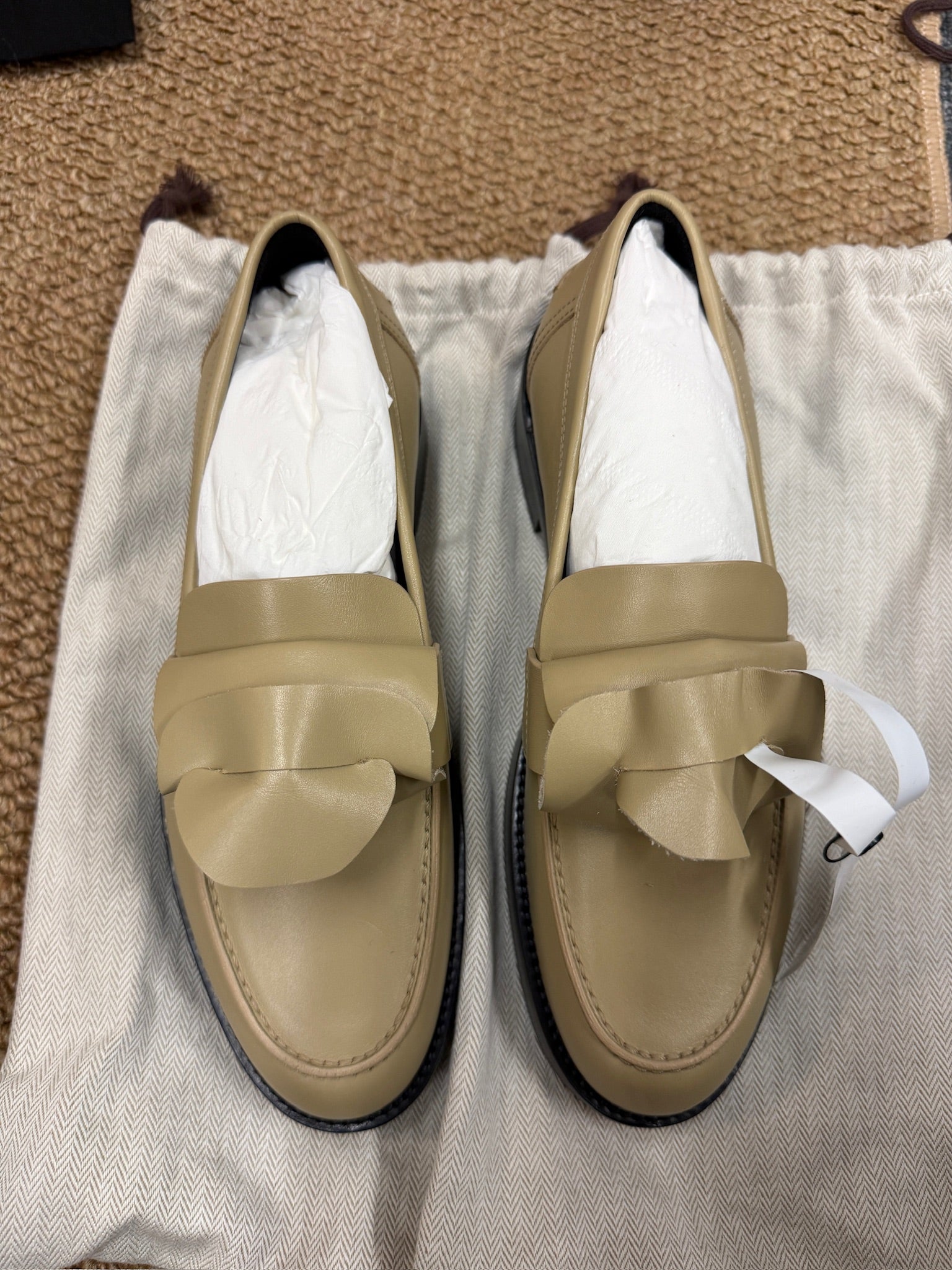EU37-Hermès Leather Loafers – NEW