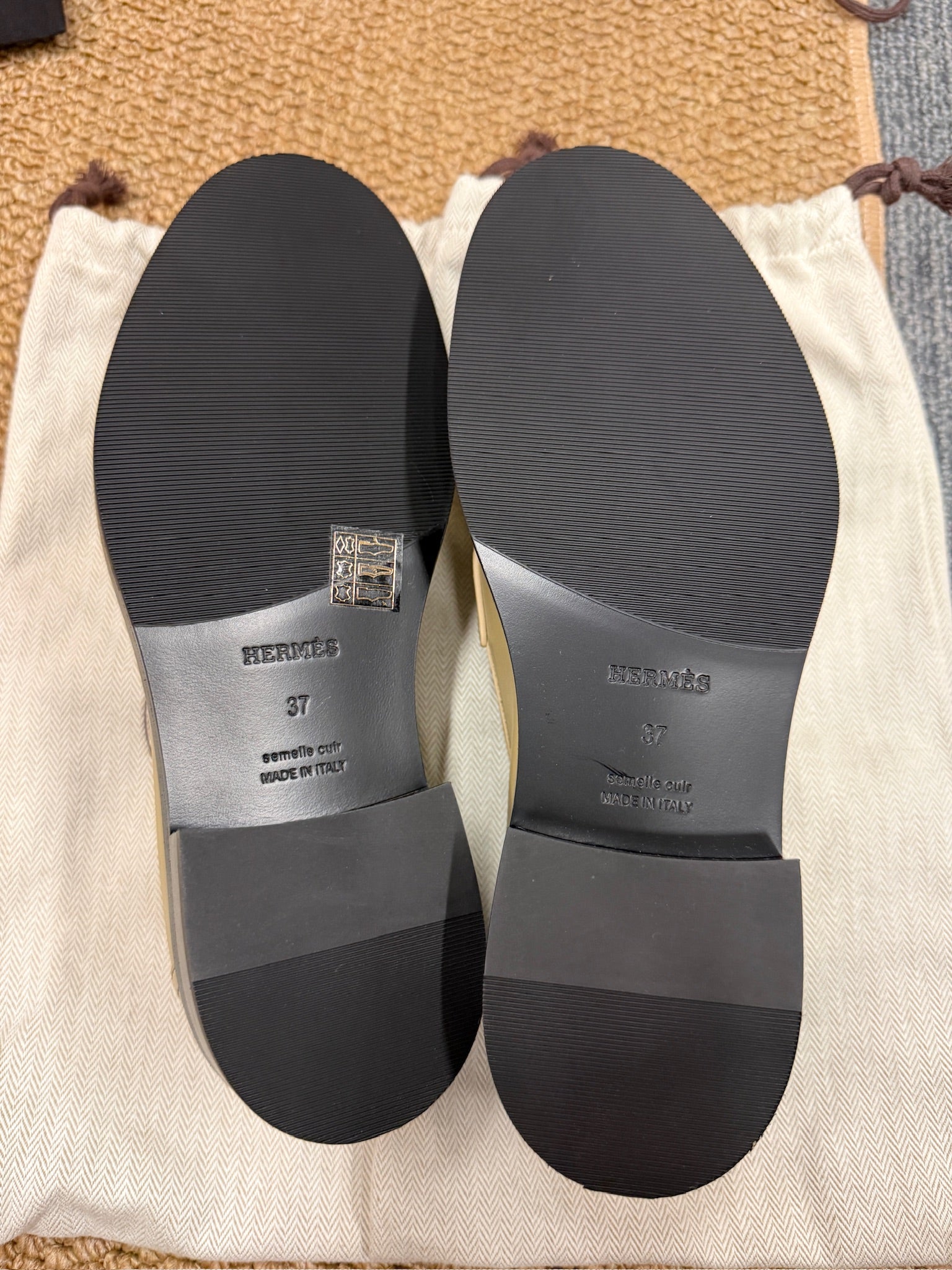 EU37-Hermès Leather Loafers – NEW