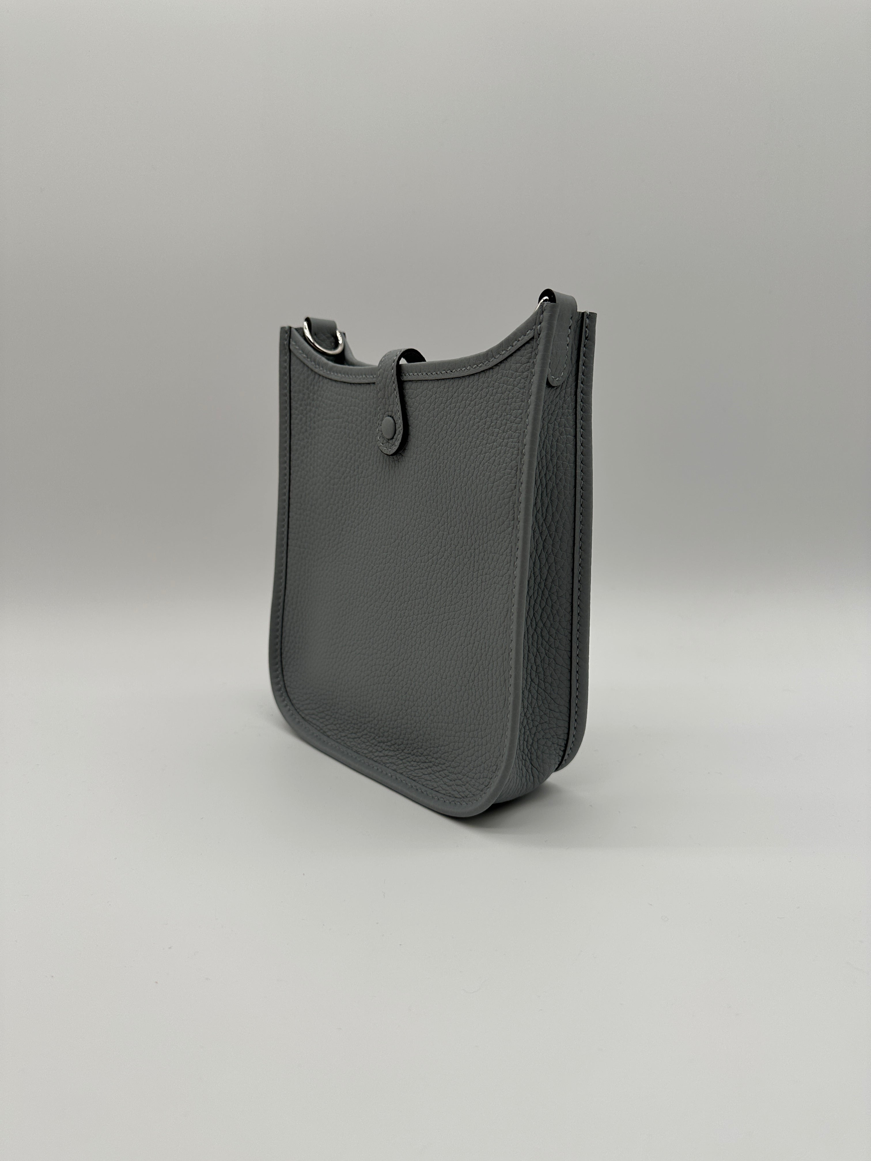 Hermès Mini Evelyne Gris Pantin Taurillon Clemence Palladium Hardware