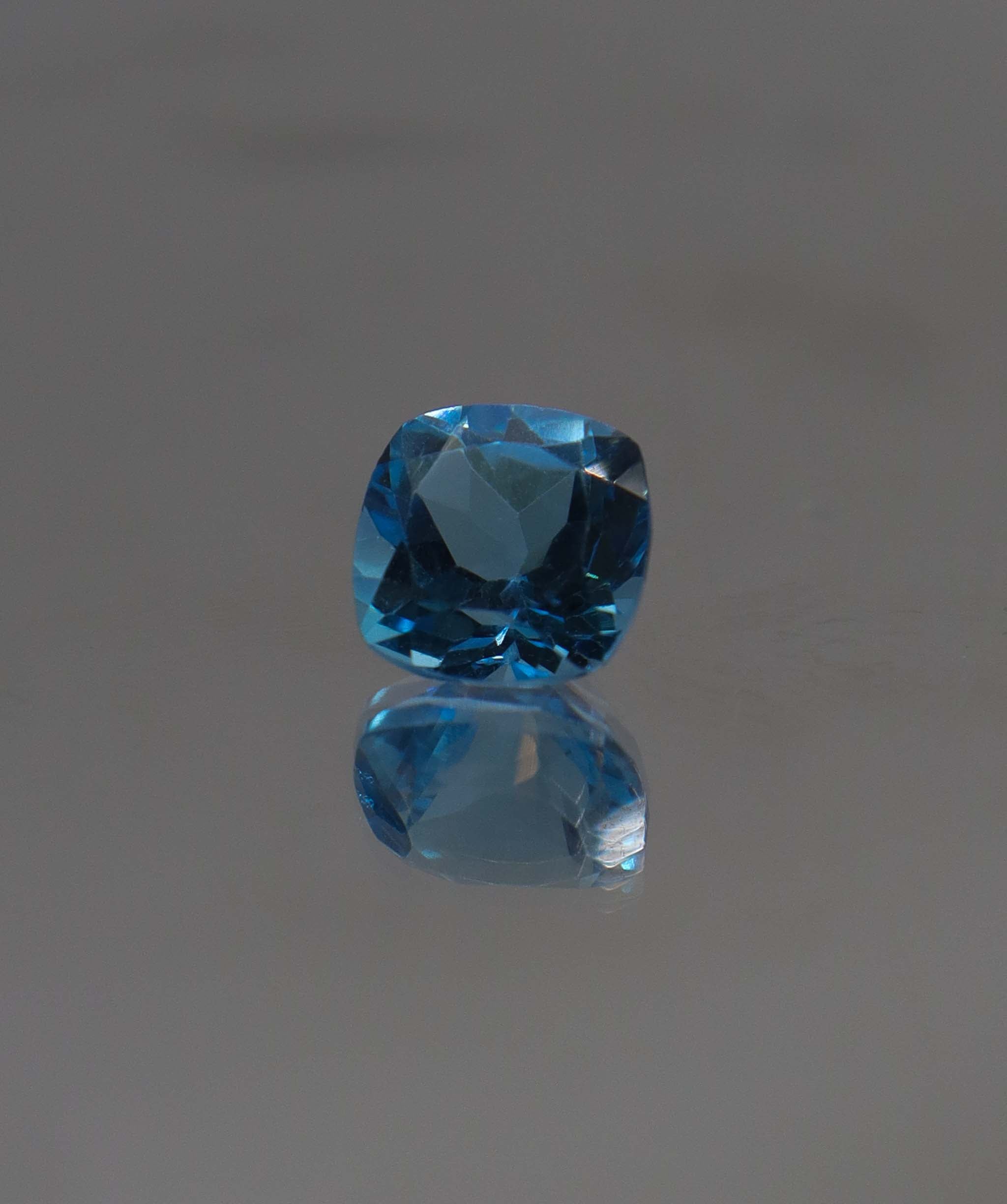 2.70 carat Swiss Topaz 20 DXBS5158