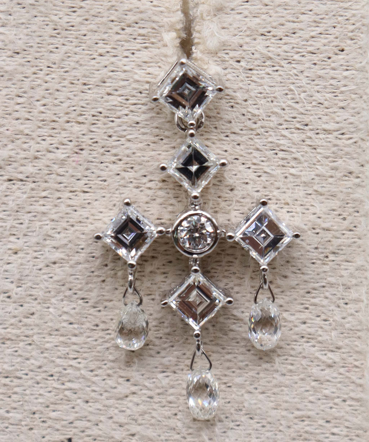 3.37ct EX WH CARRE CUT EX WH BRIO E5546