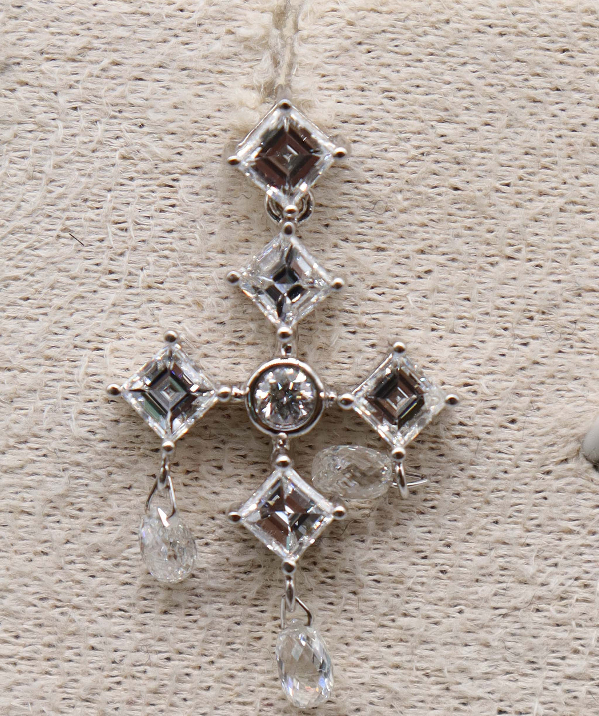 3.37ct EX WH CARRE CUT EX WH BRIO E5546