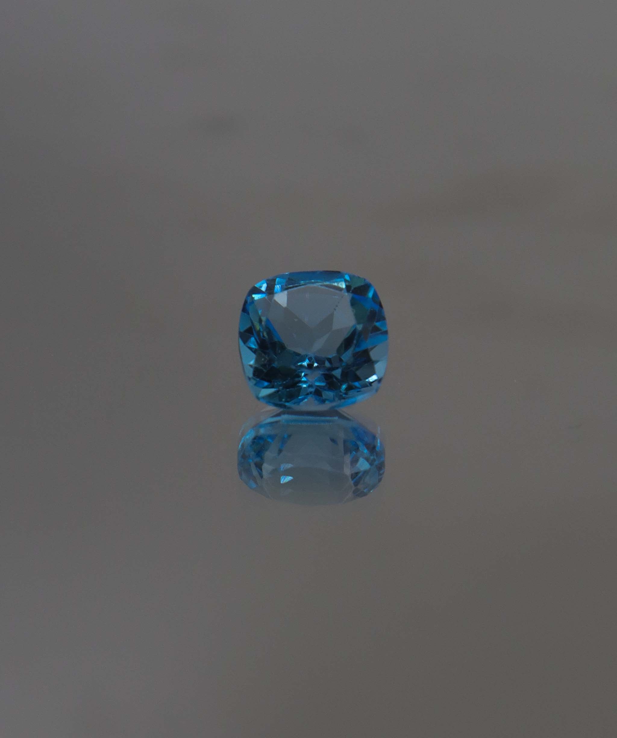 2.74 carat Swiss Topaz 4 DXBS5142