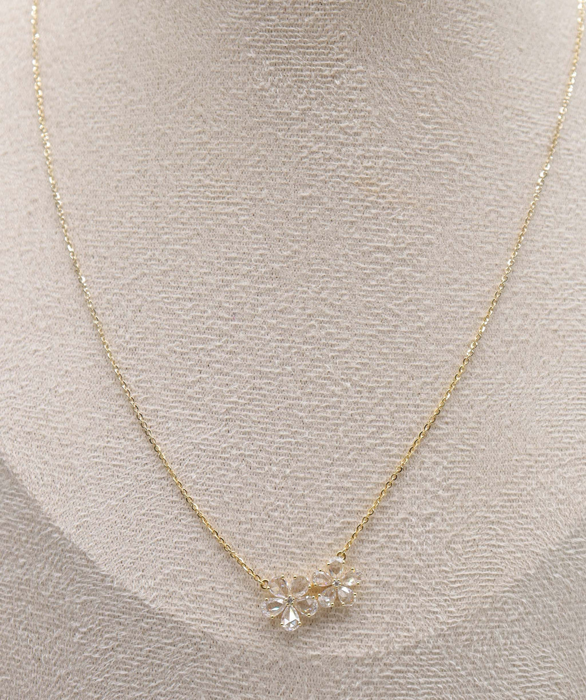1.01ct EX WH PEAR RC WH SD C8845