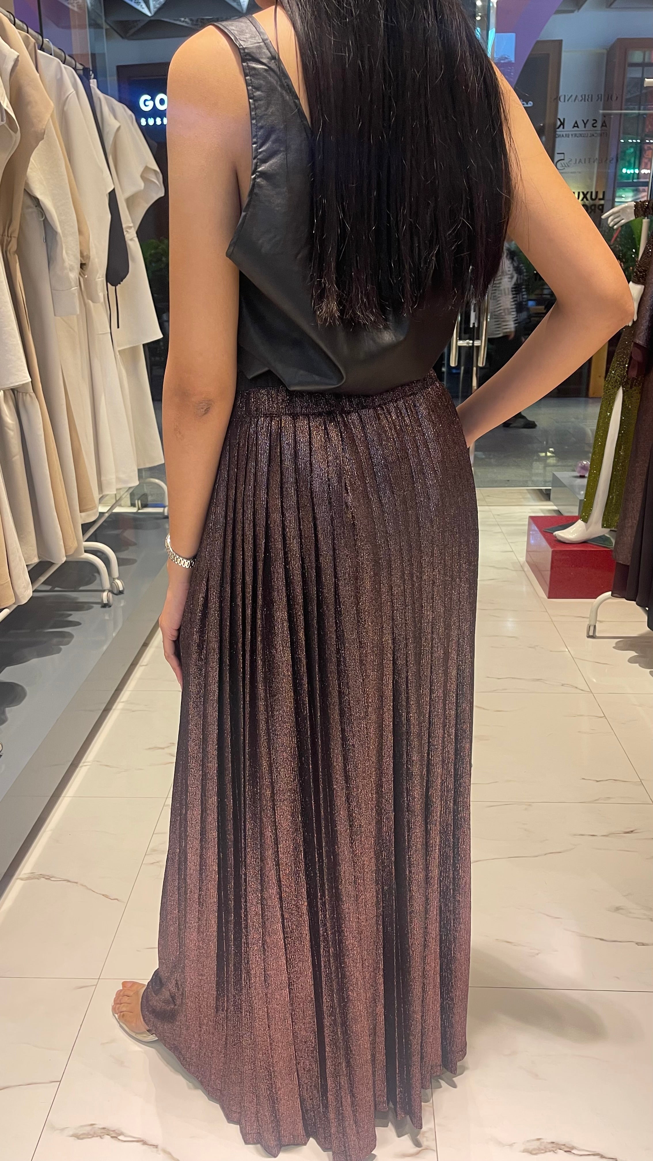 PLEATED MAXI SKIRT (التنورة) “OLA”