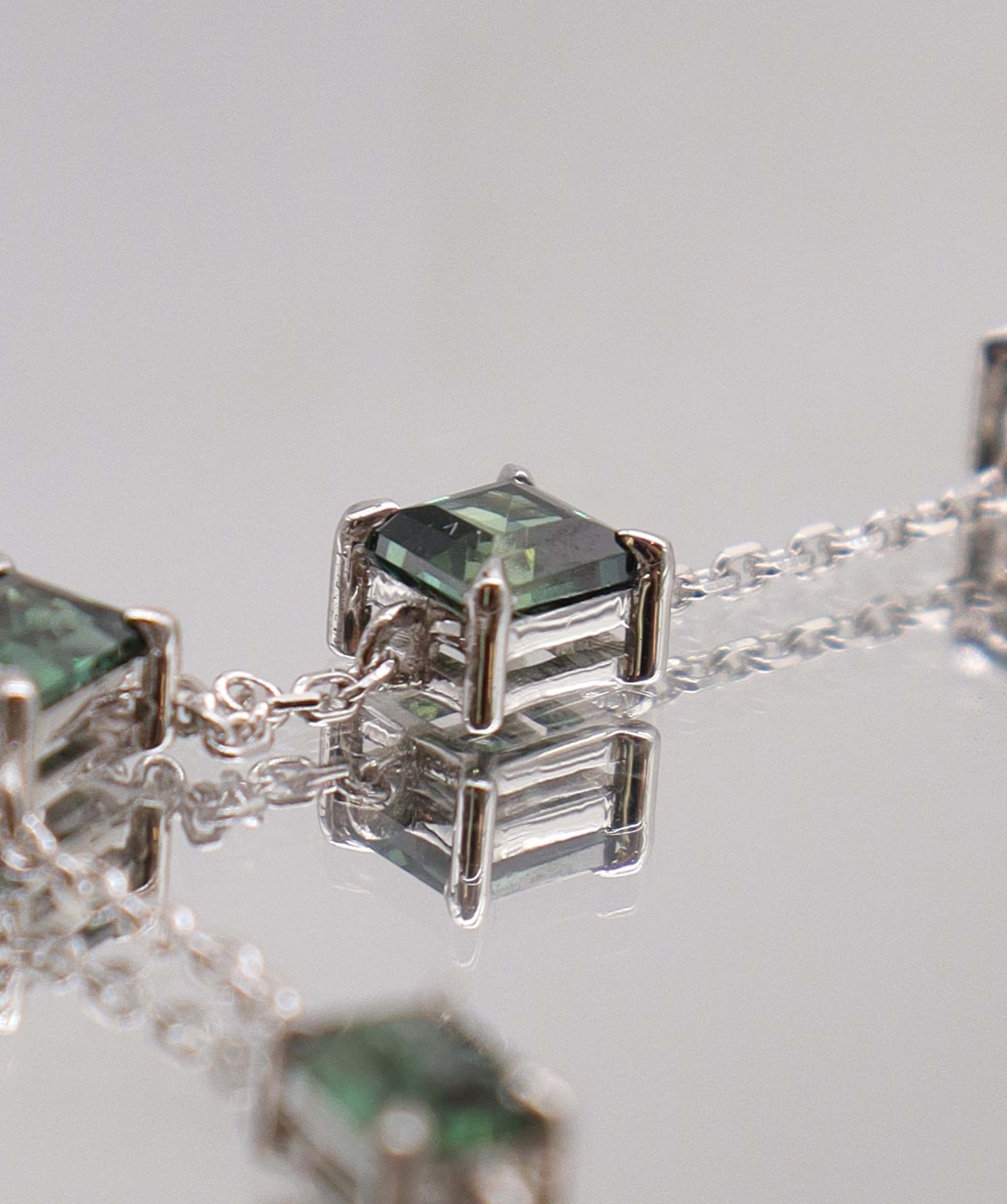 2.38CT NATURAL UNHEATED TEALGREEN SAPPHIRES HAND CHAIN (6 PCS 18K WG) MS 8994