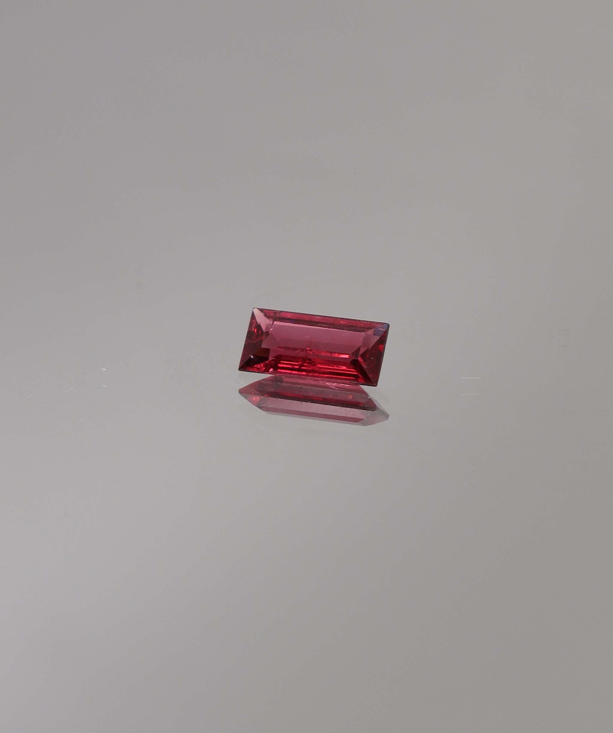 0.62ct Burmese red spinel emerald DXBCS0961