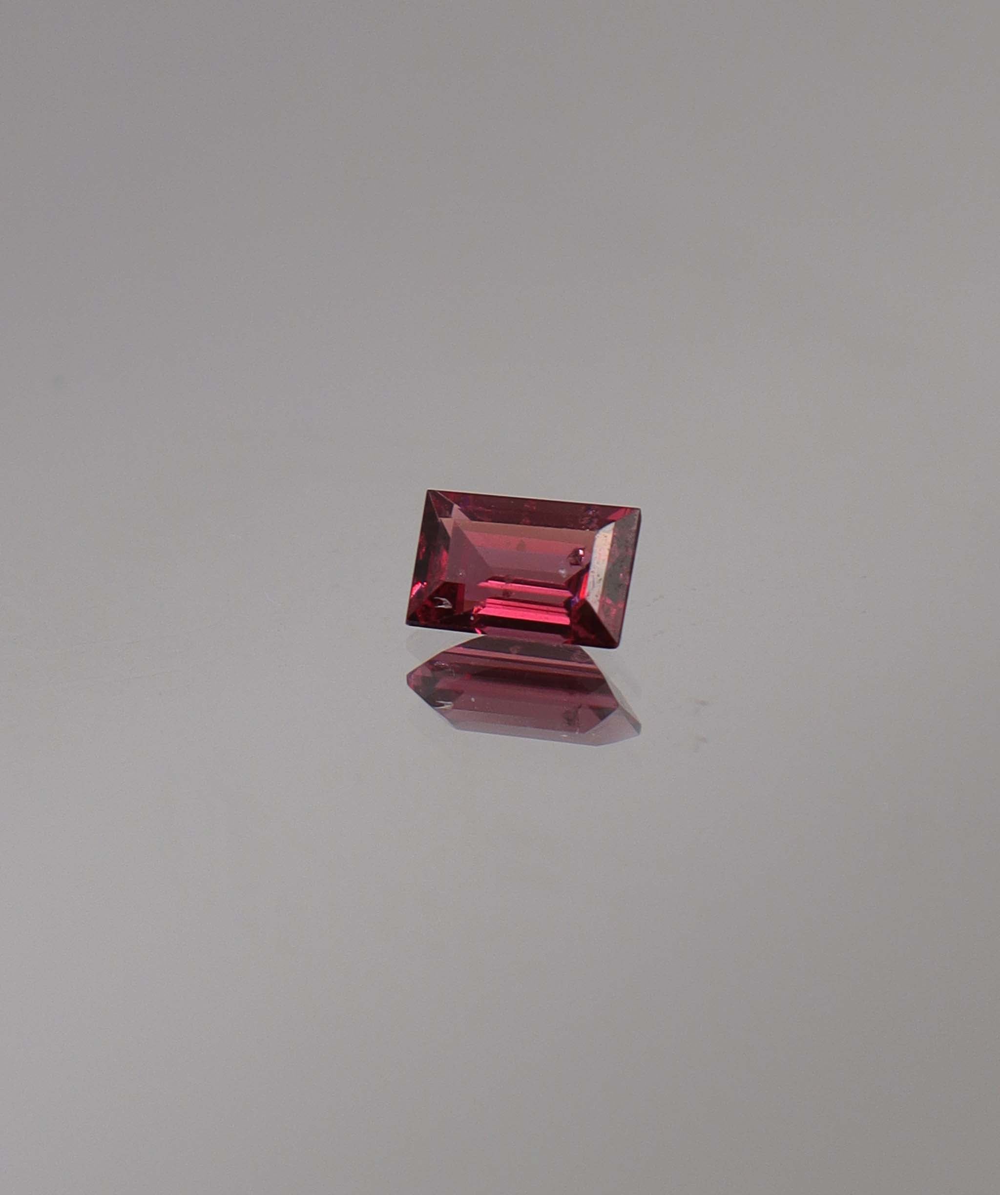 0.5ct Burmese red spinel DXBCS0964