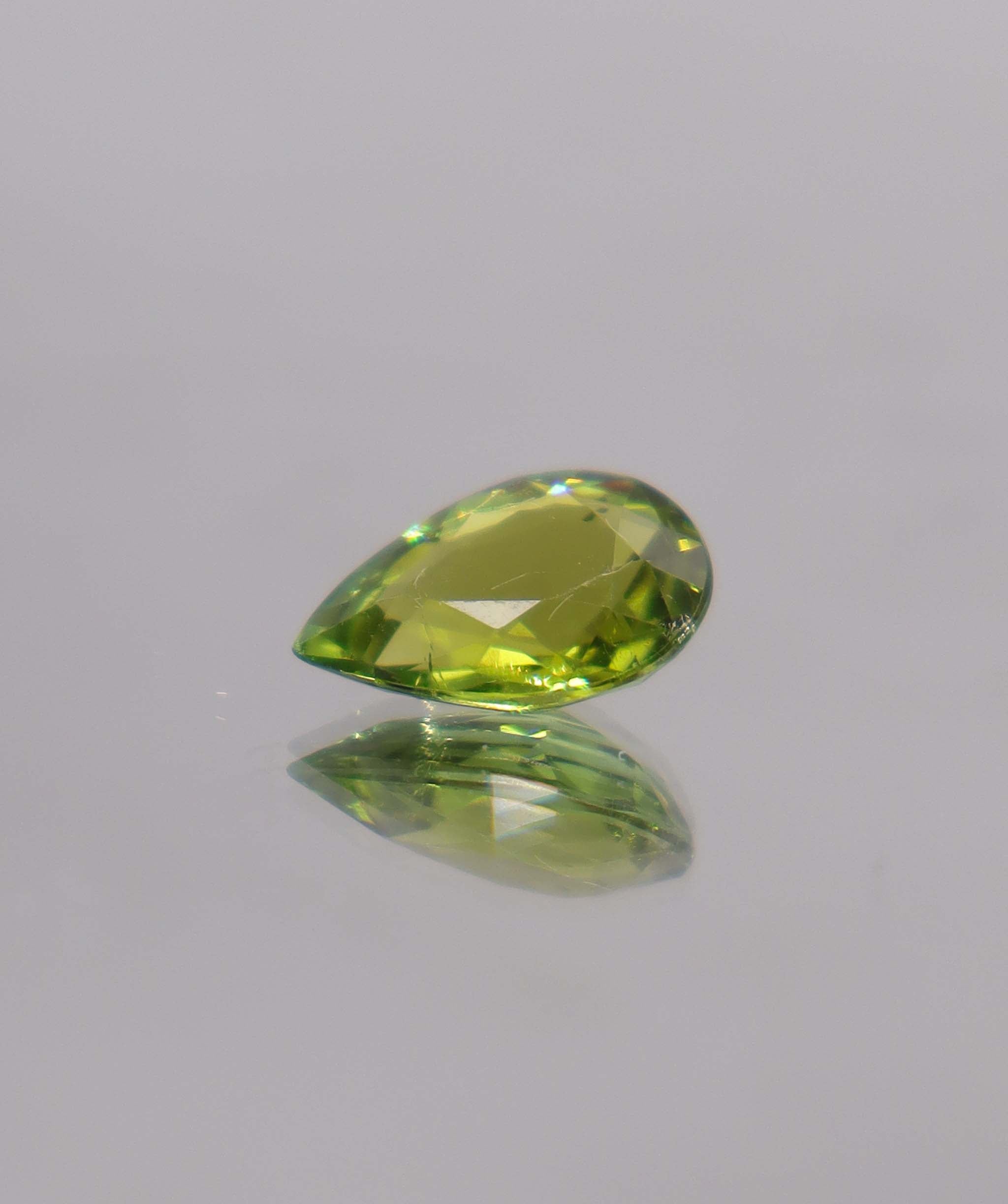 2.50ct Pear Green Tourmaline DXBCS0238