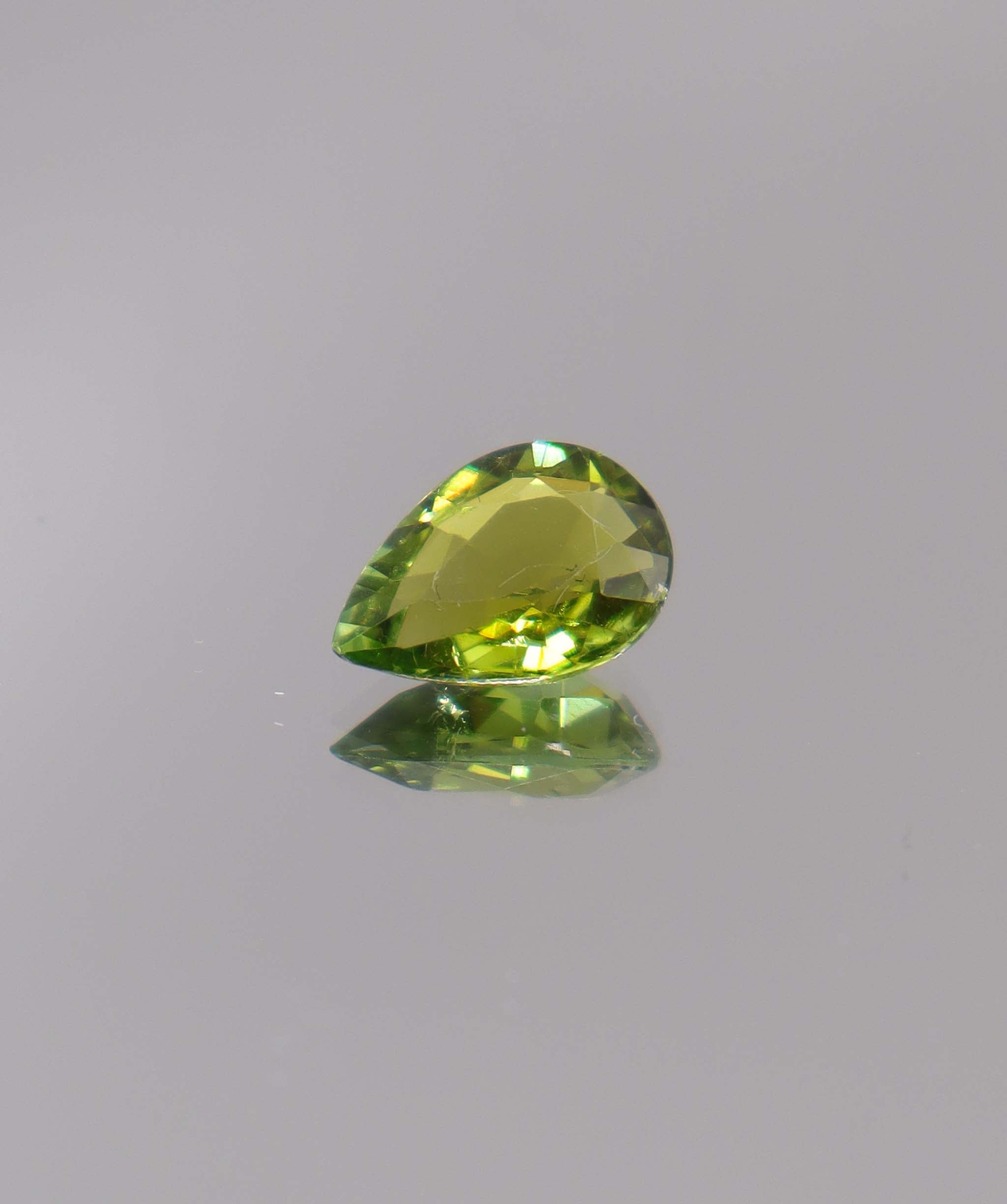 2.50ct Pear Green Tourmaline DXBCS0238