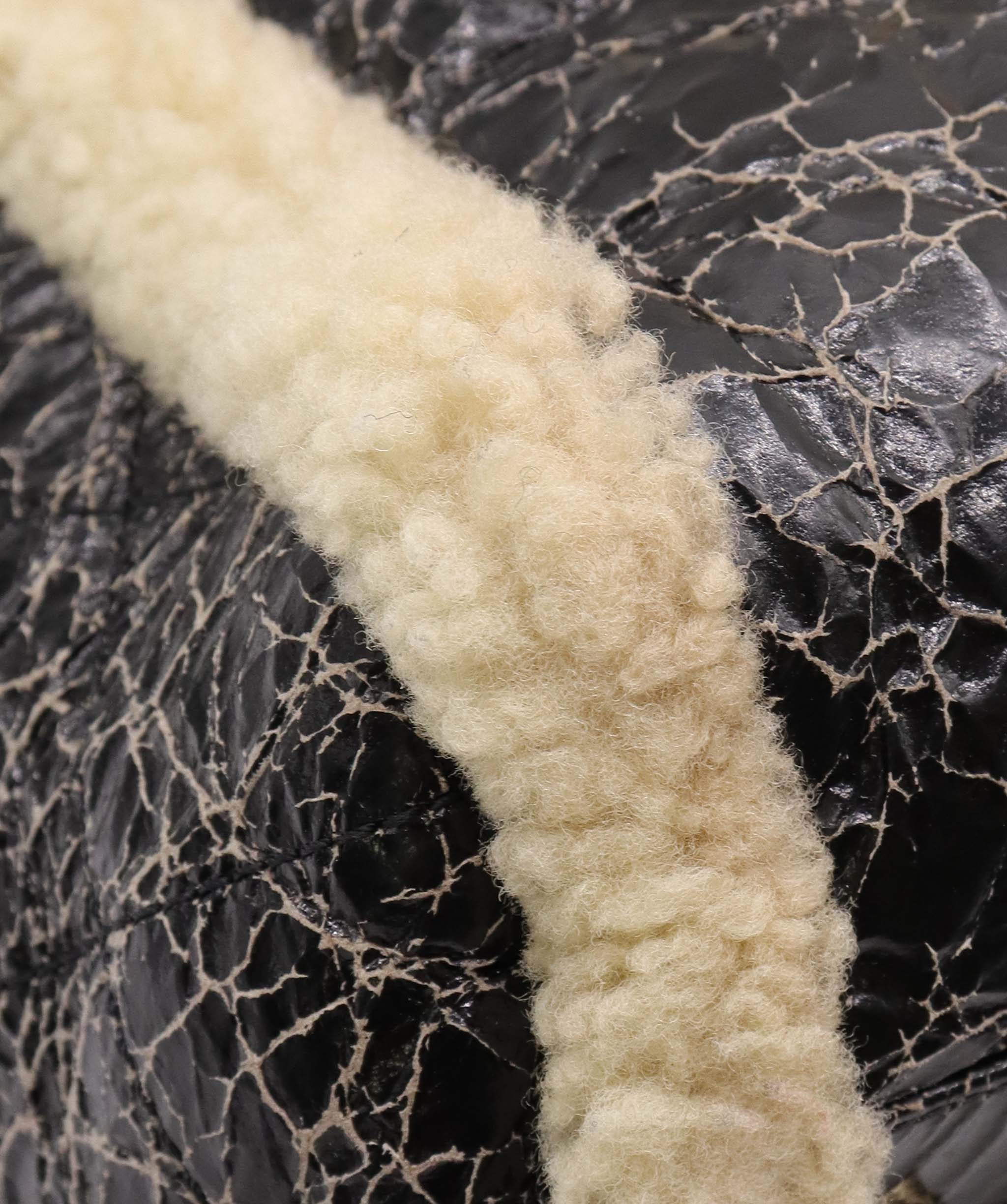 Chanel Shearling CC Mania Tote DXBK0469