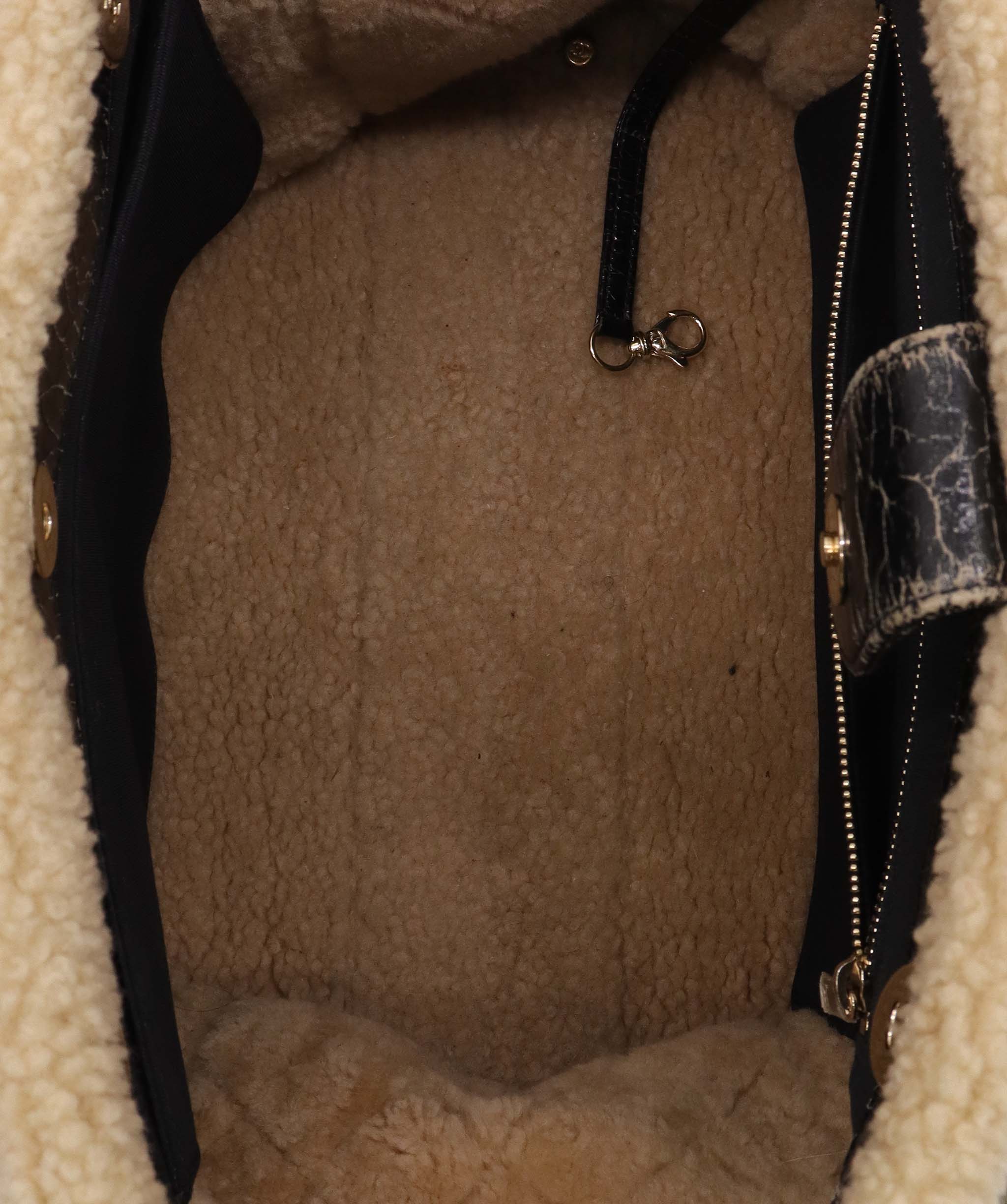 Chanel Shearling CC Mania Tote DXBK0469