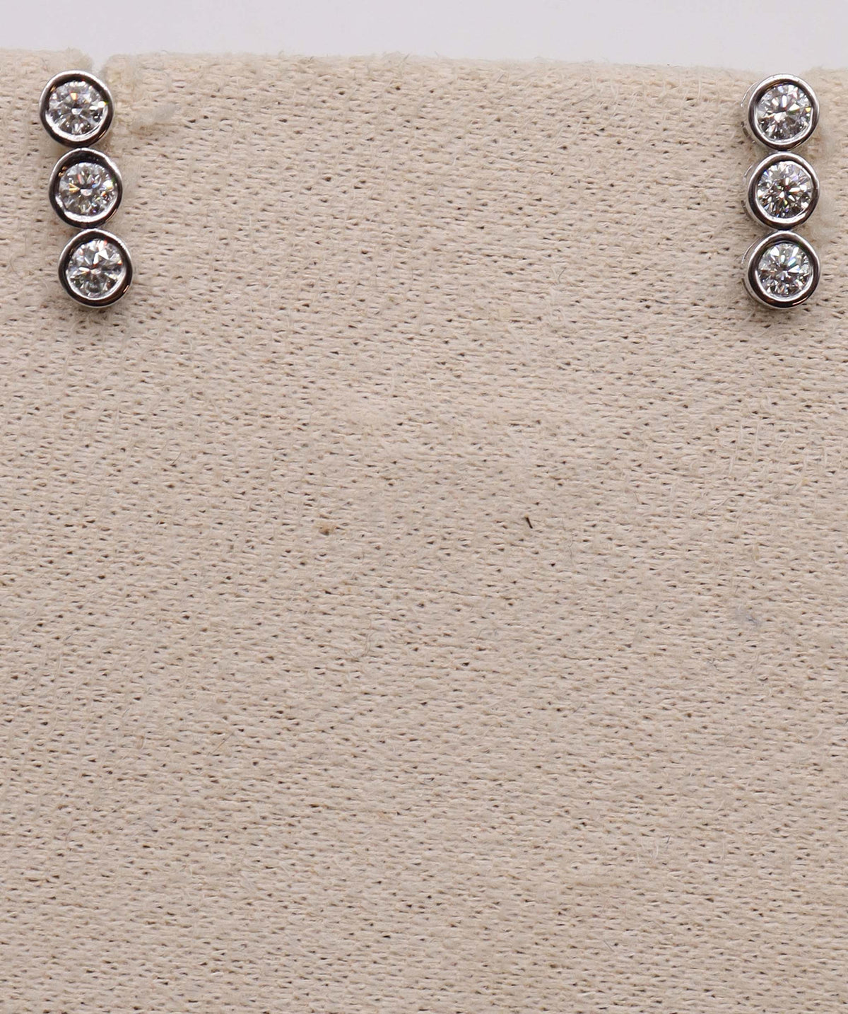 18k WG Bubble Dia Earring DXBS6886
