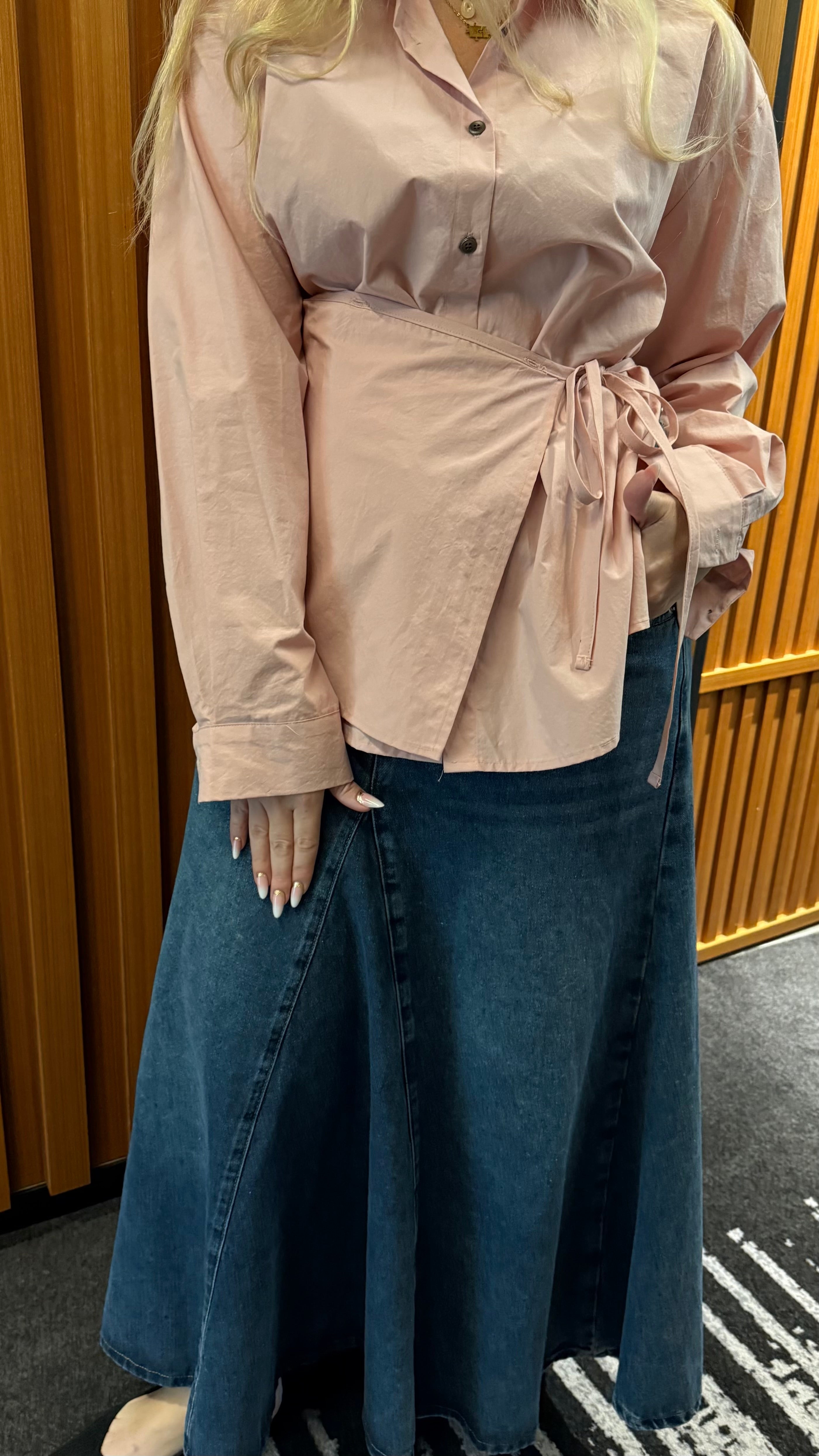 DENIM MAXI SKIRT (التنورة) “HAIYA”