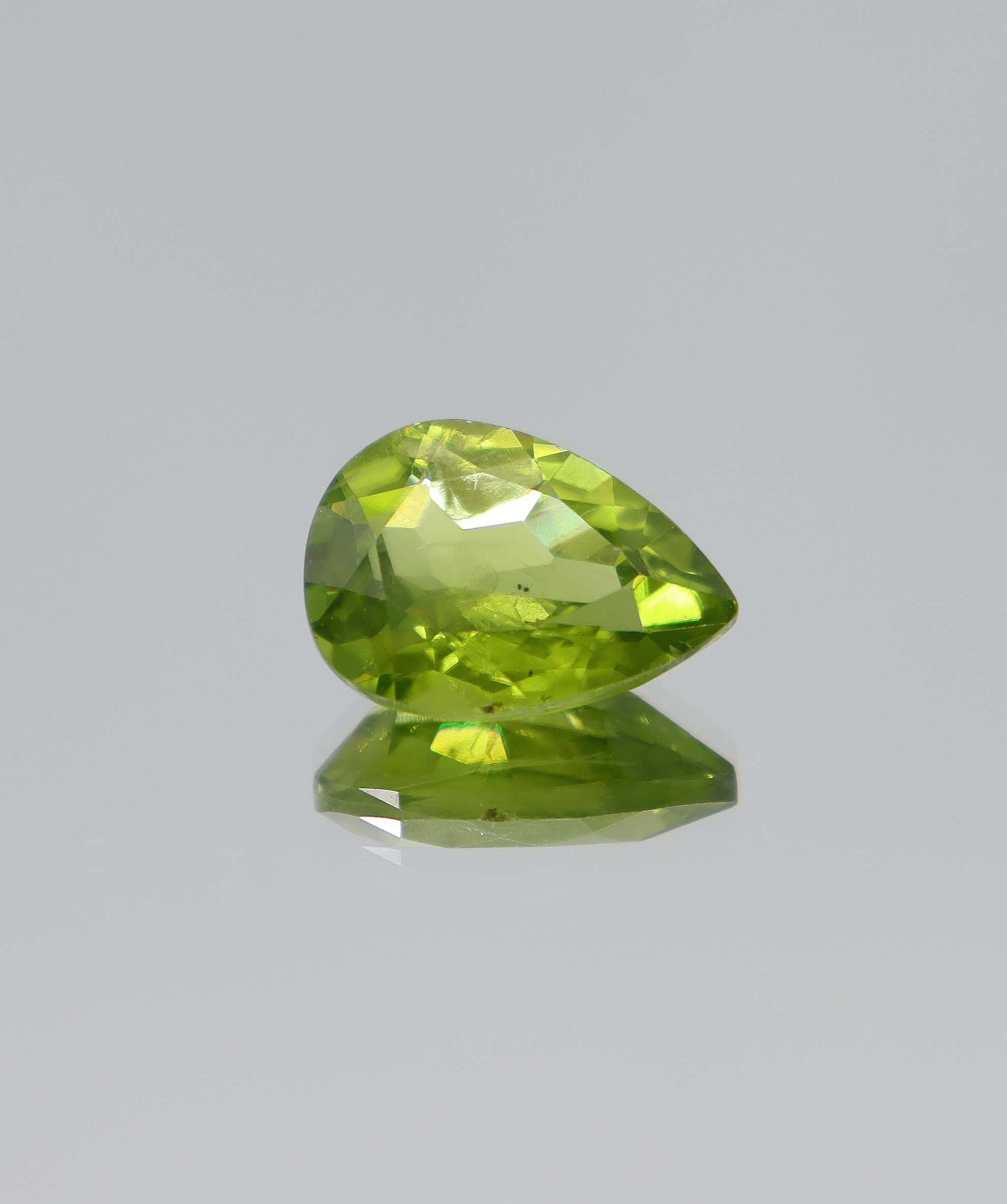 5.99ct Peridot Pear DXBCS5238