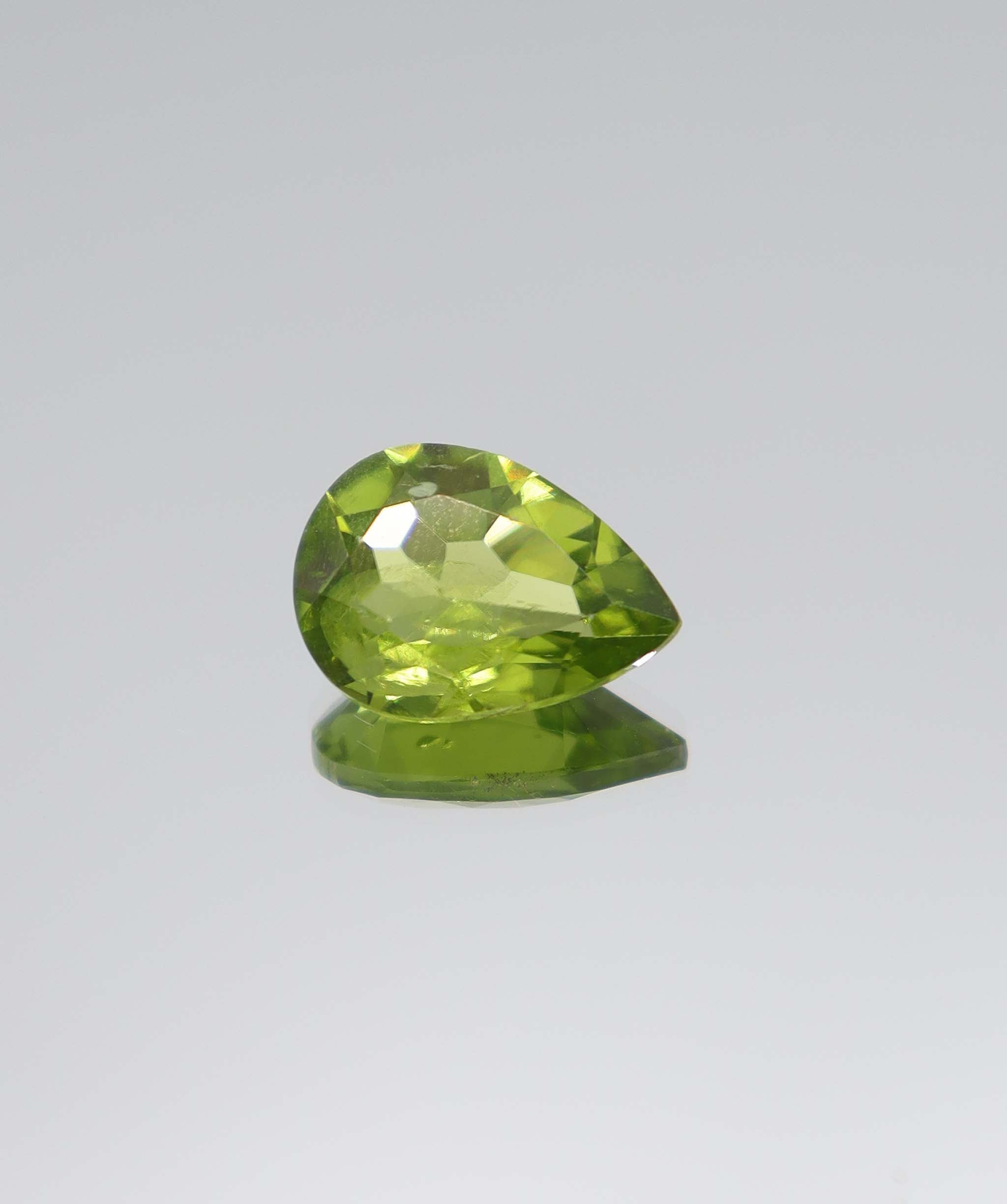 5.27ct Peridot Pear DXBCS5240