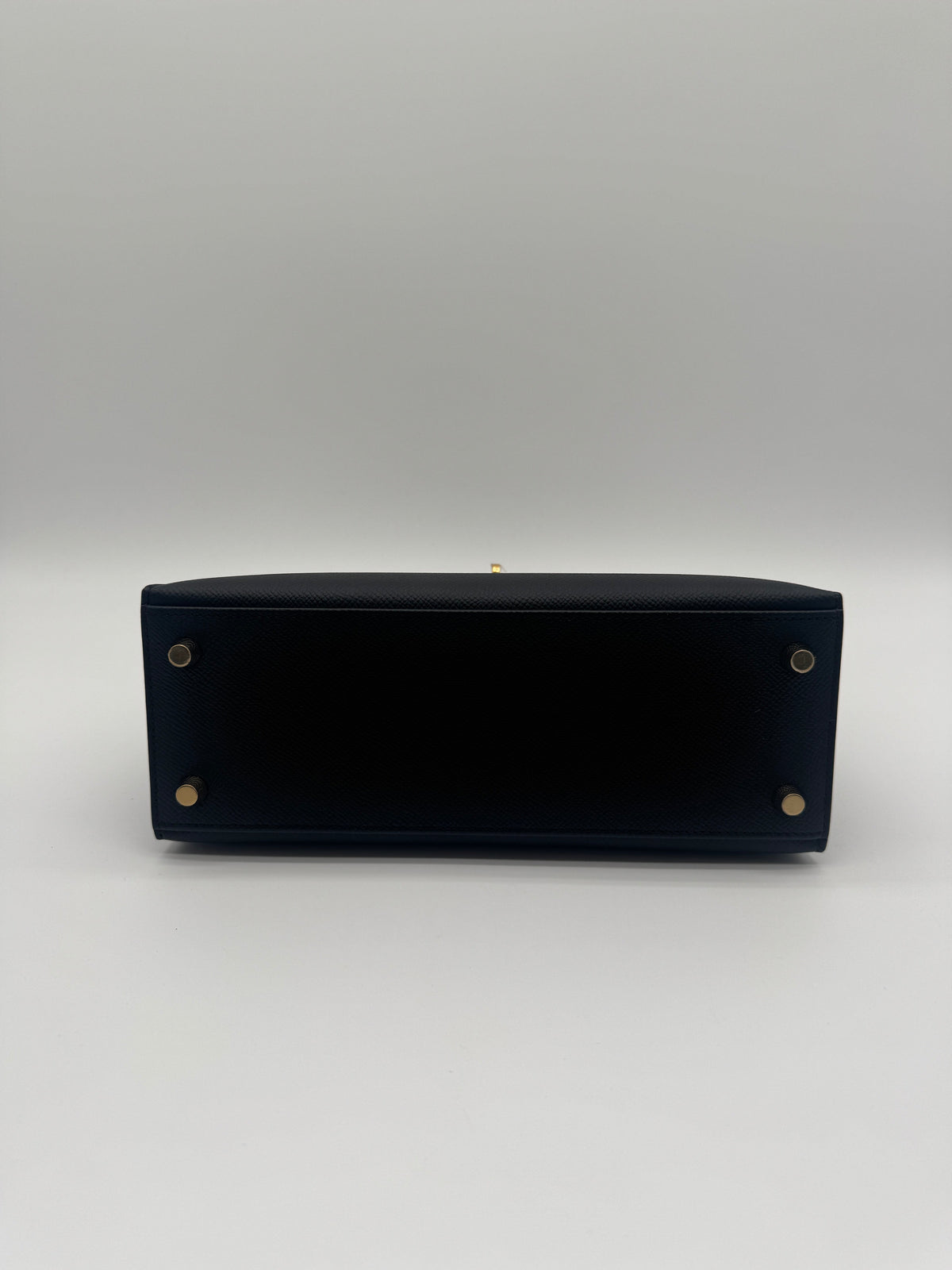 Hermès Kelly 25 Black Epsom Gold Hardware