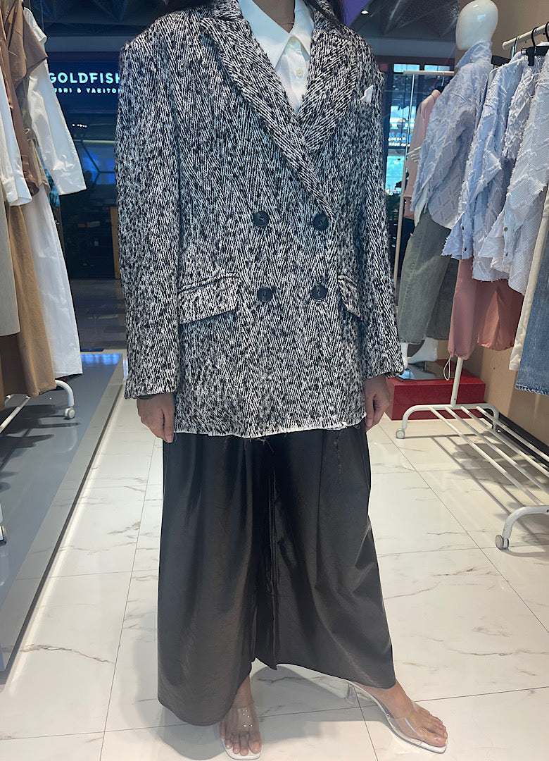 OVERSIZED BLAZER ( السترة)  “MOON”