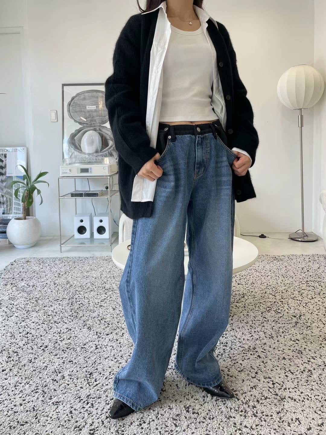 ADJUSTABLE WAISTLINE JEANS