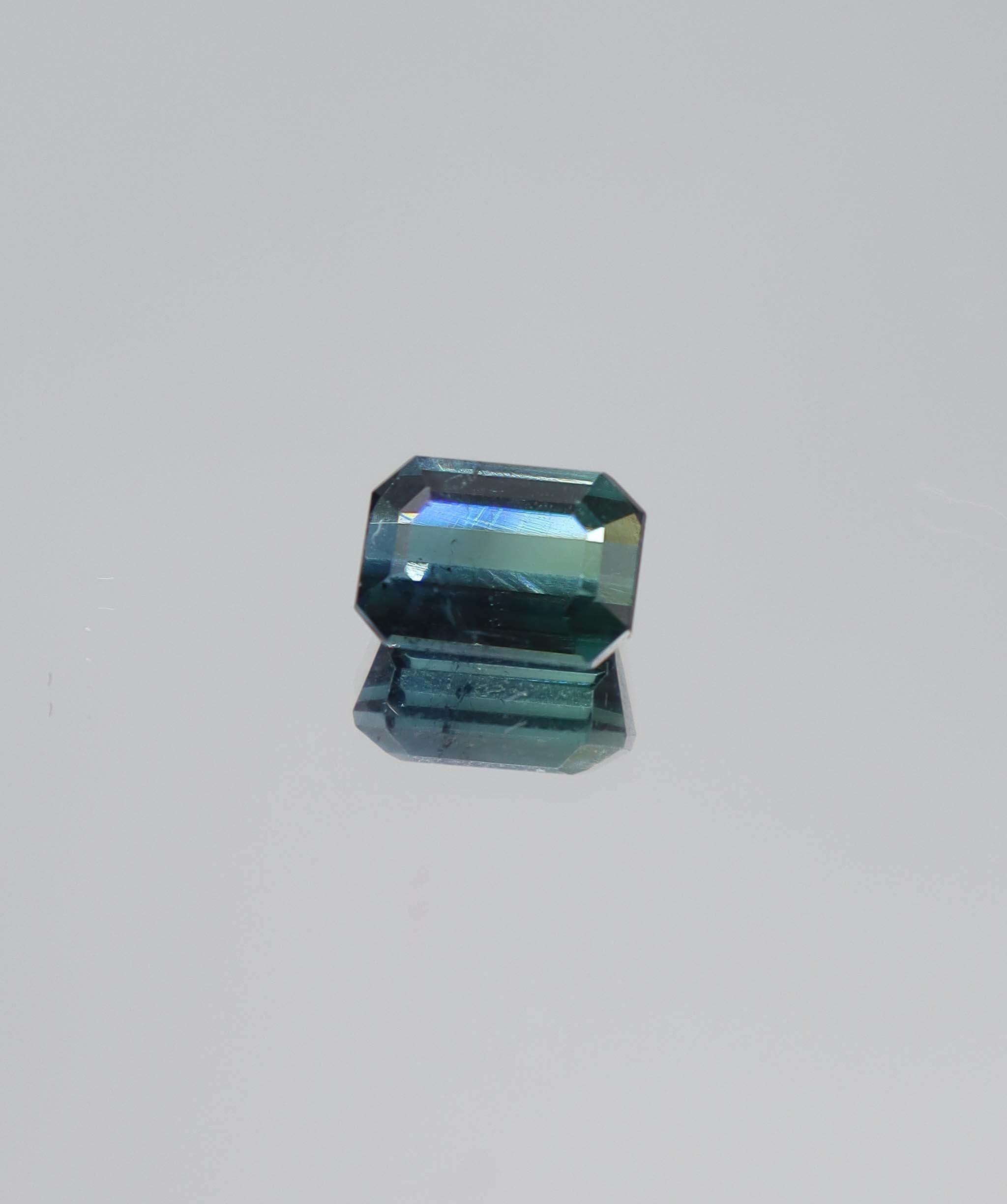 2.31ct Lagoon Tourmaline Bi Color DXBCS5365