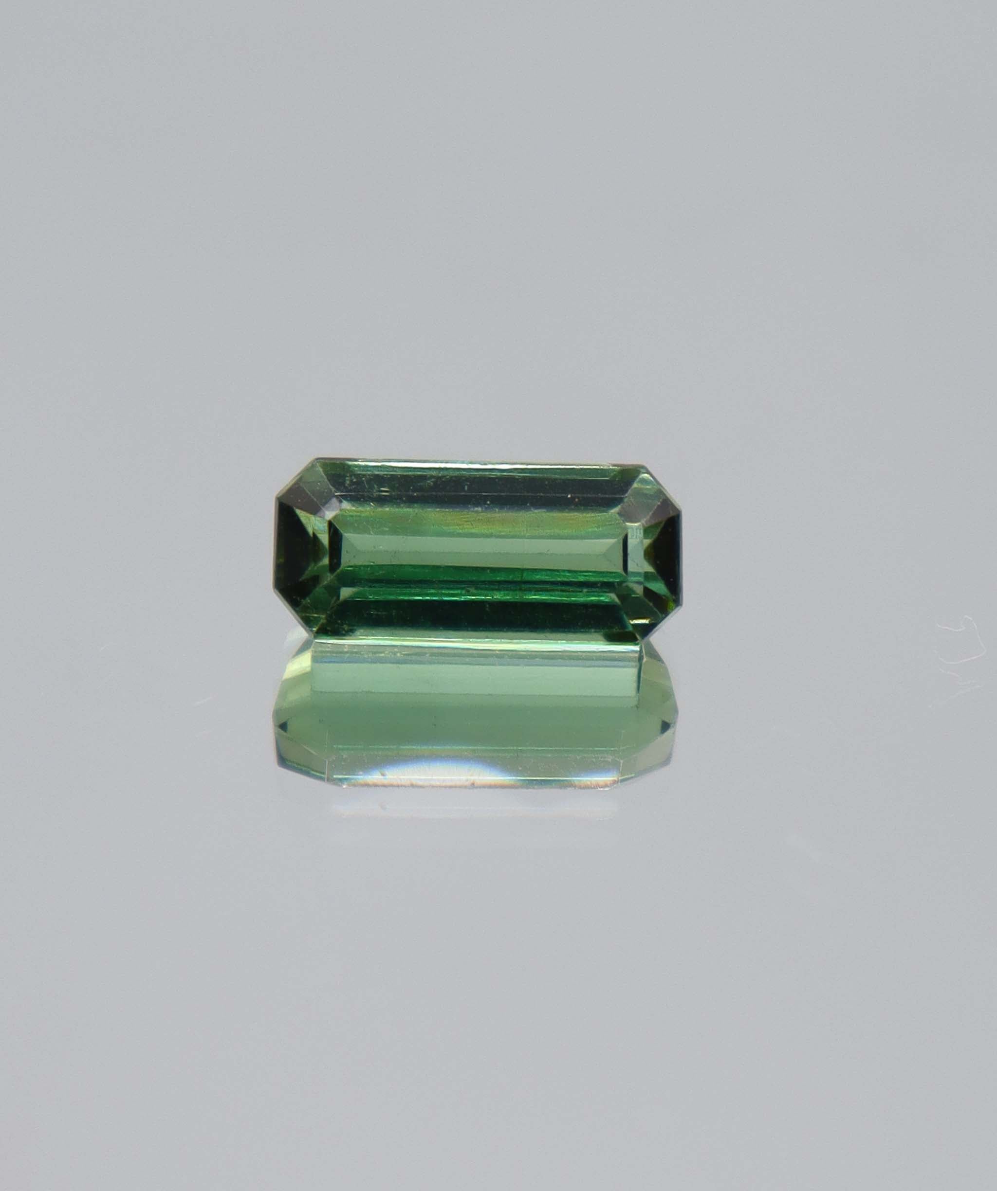 2.97ct Electric Green Tourmaline DXBCS5353