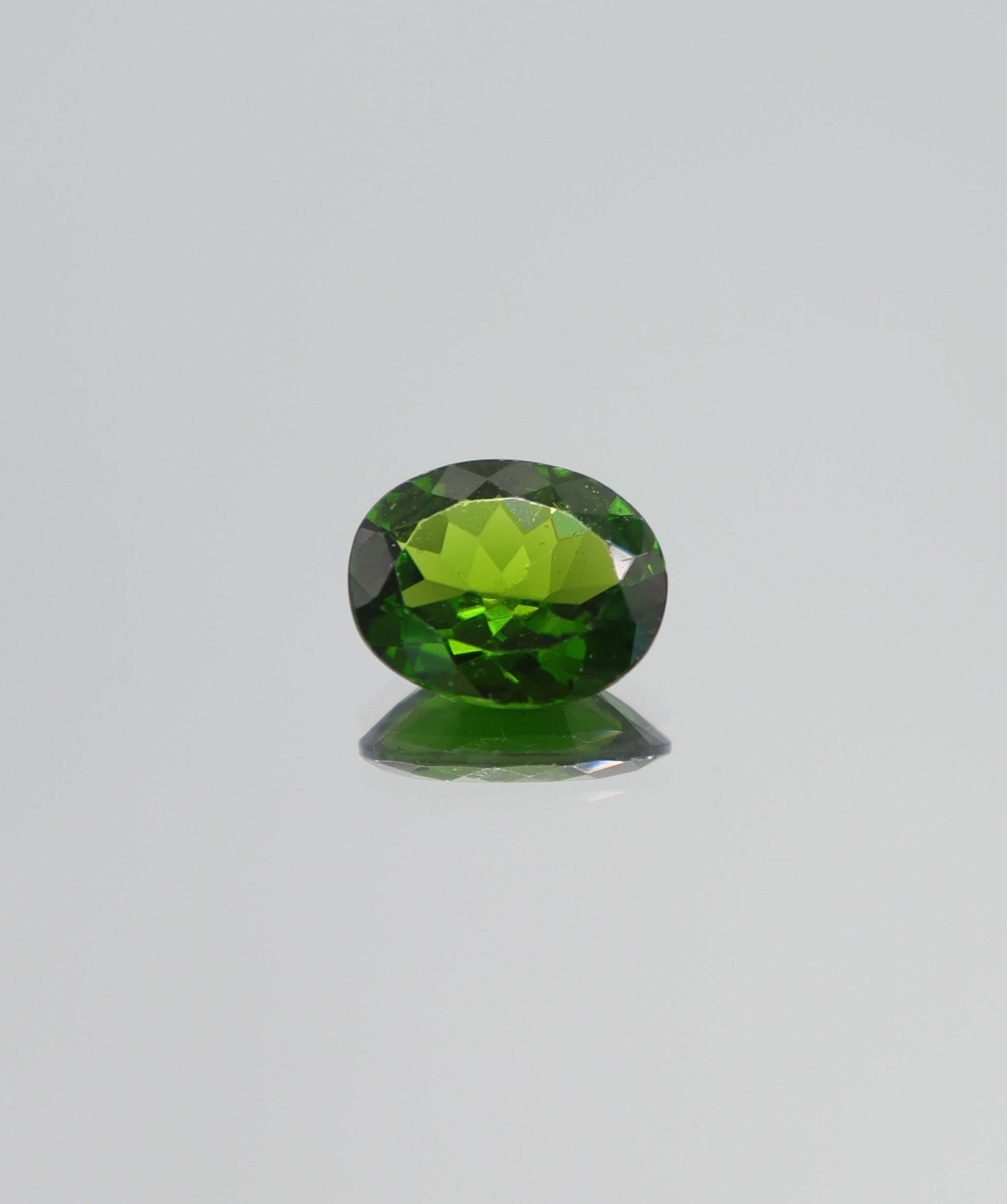 2.3ct Chrome Dioside Oval DXBCS5796