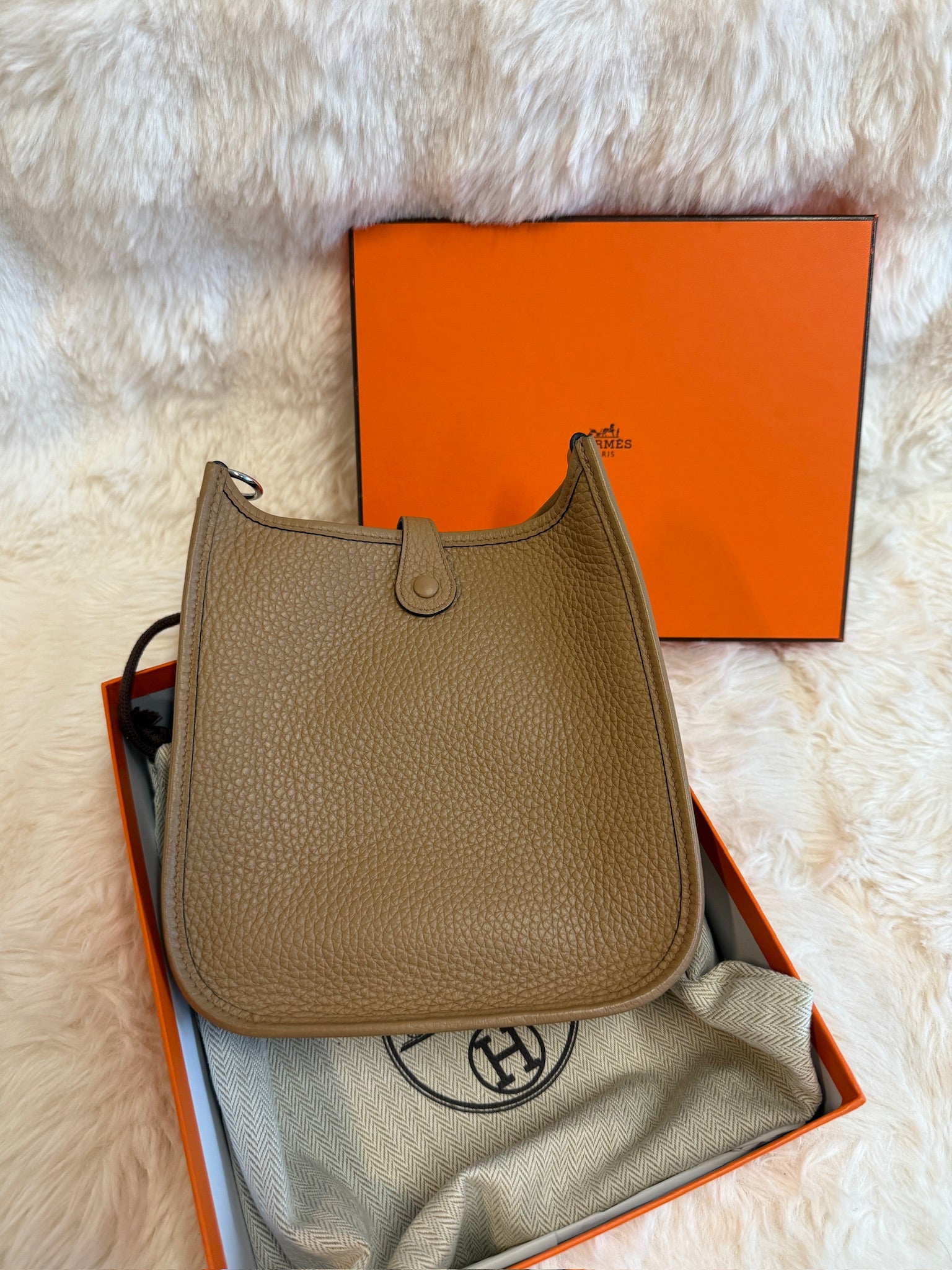 Hermès Evelyne - Gold leather