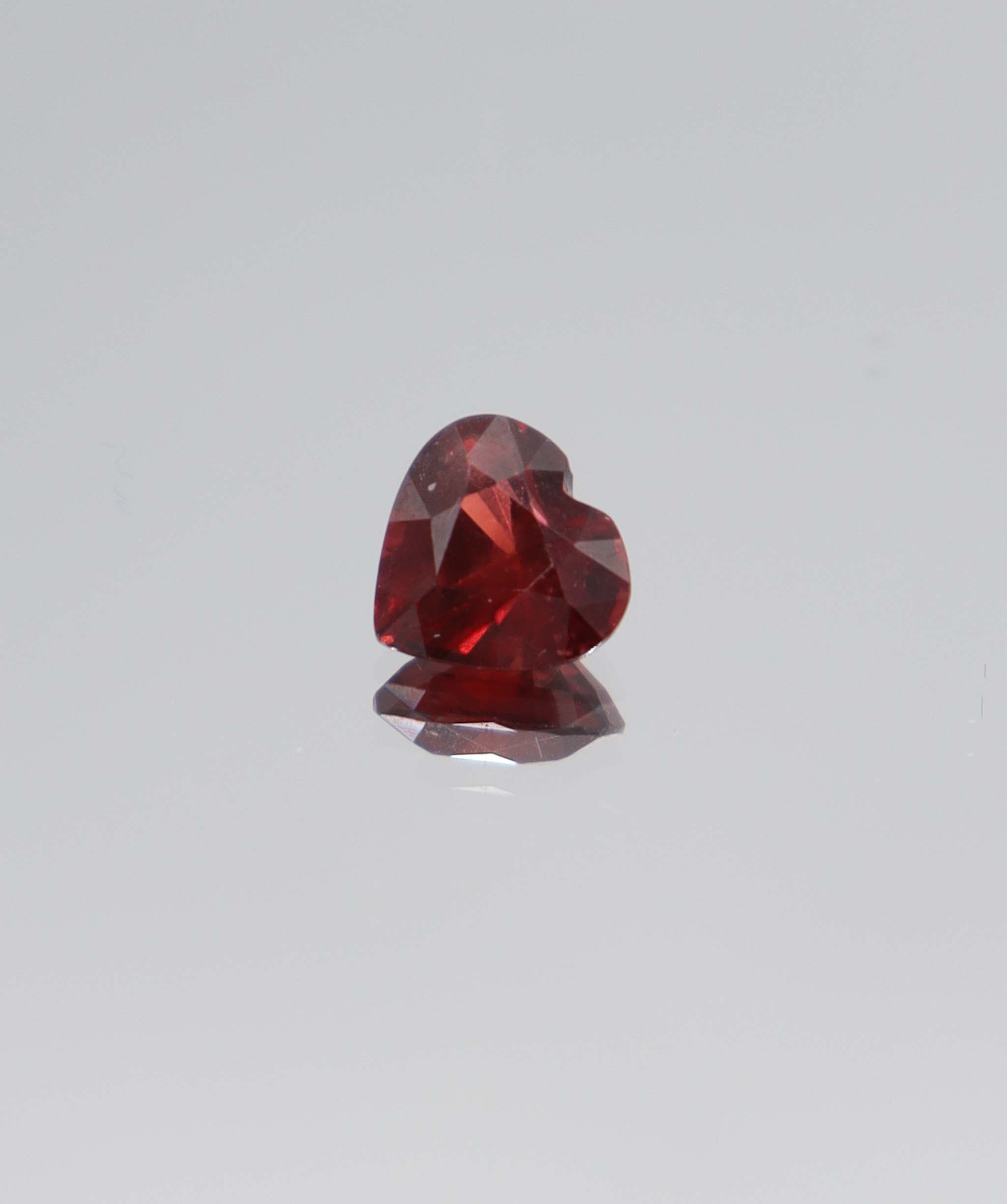 1.83ct Malaya Garnet Heart DXBCS5804