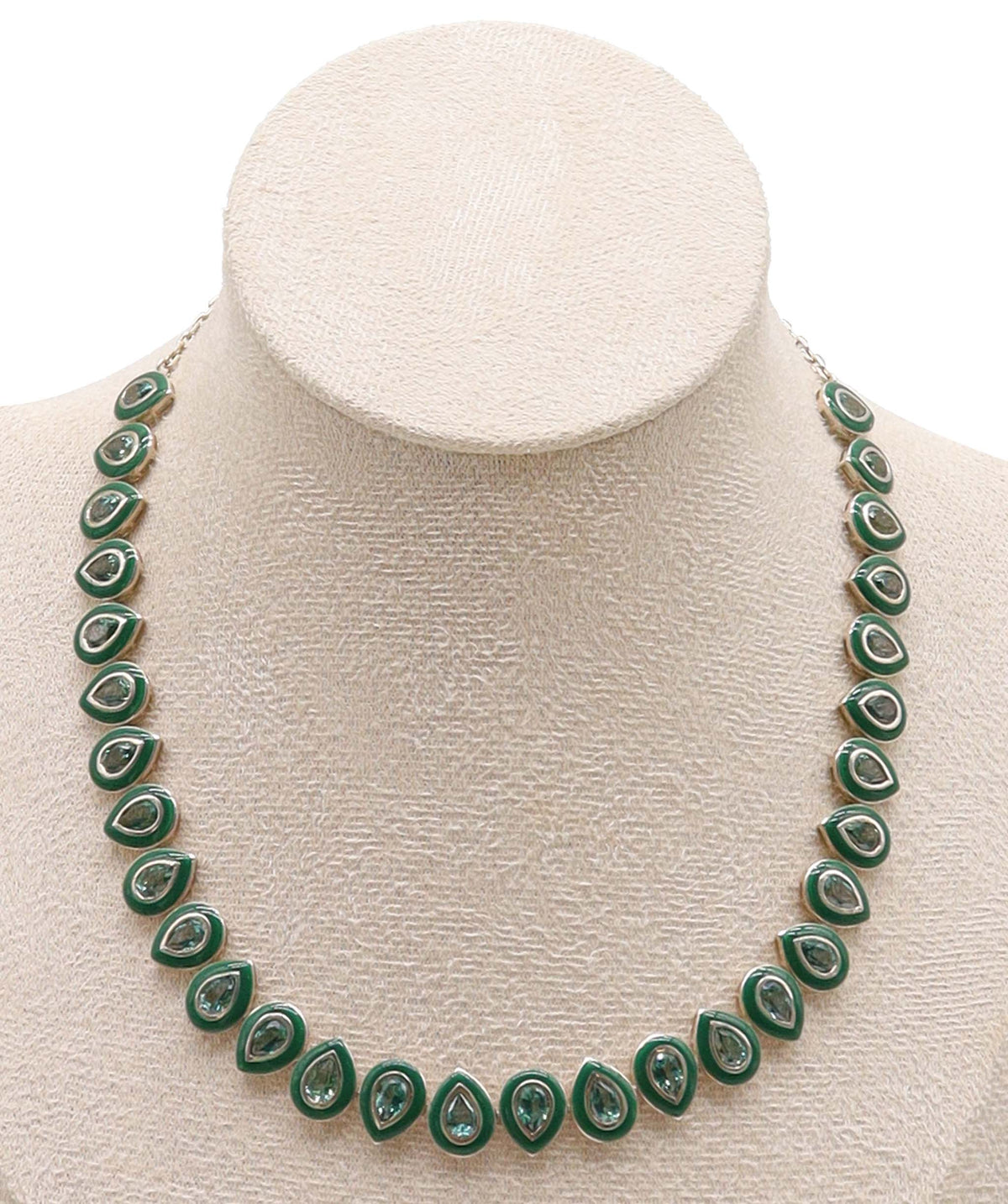 Dakry - 16crts Green Tourmaline Necklace HOA011