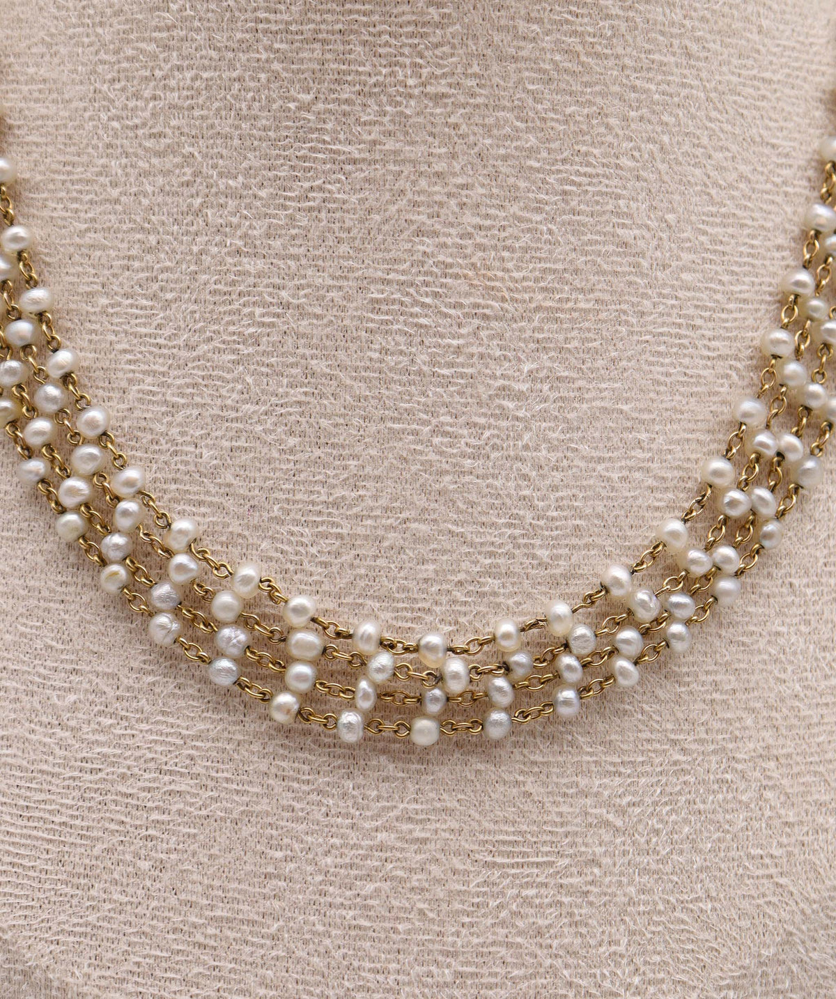 An Antique Pearl Chain WA24174