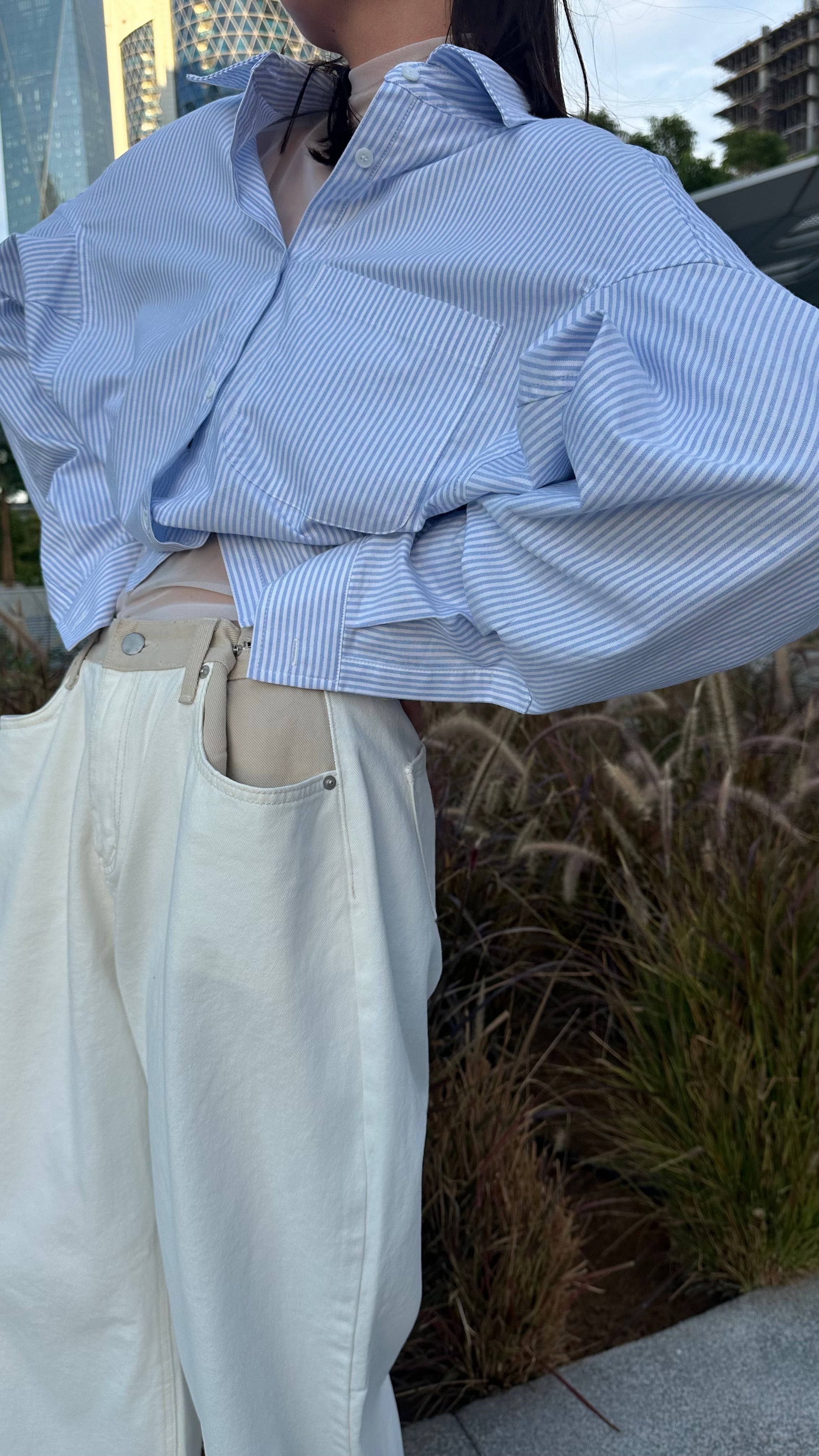 ADJUSTABLE WAISTLINE JEANS