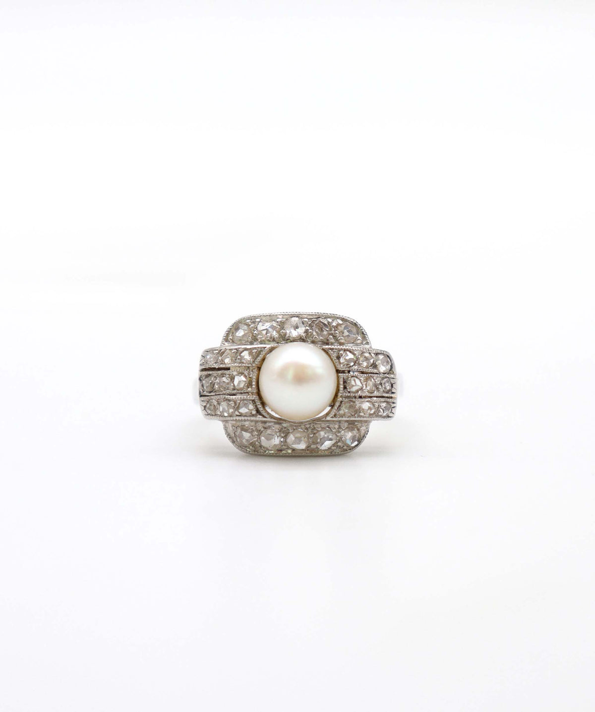 An Art Deco Pearl and Diamond Ring WA25075