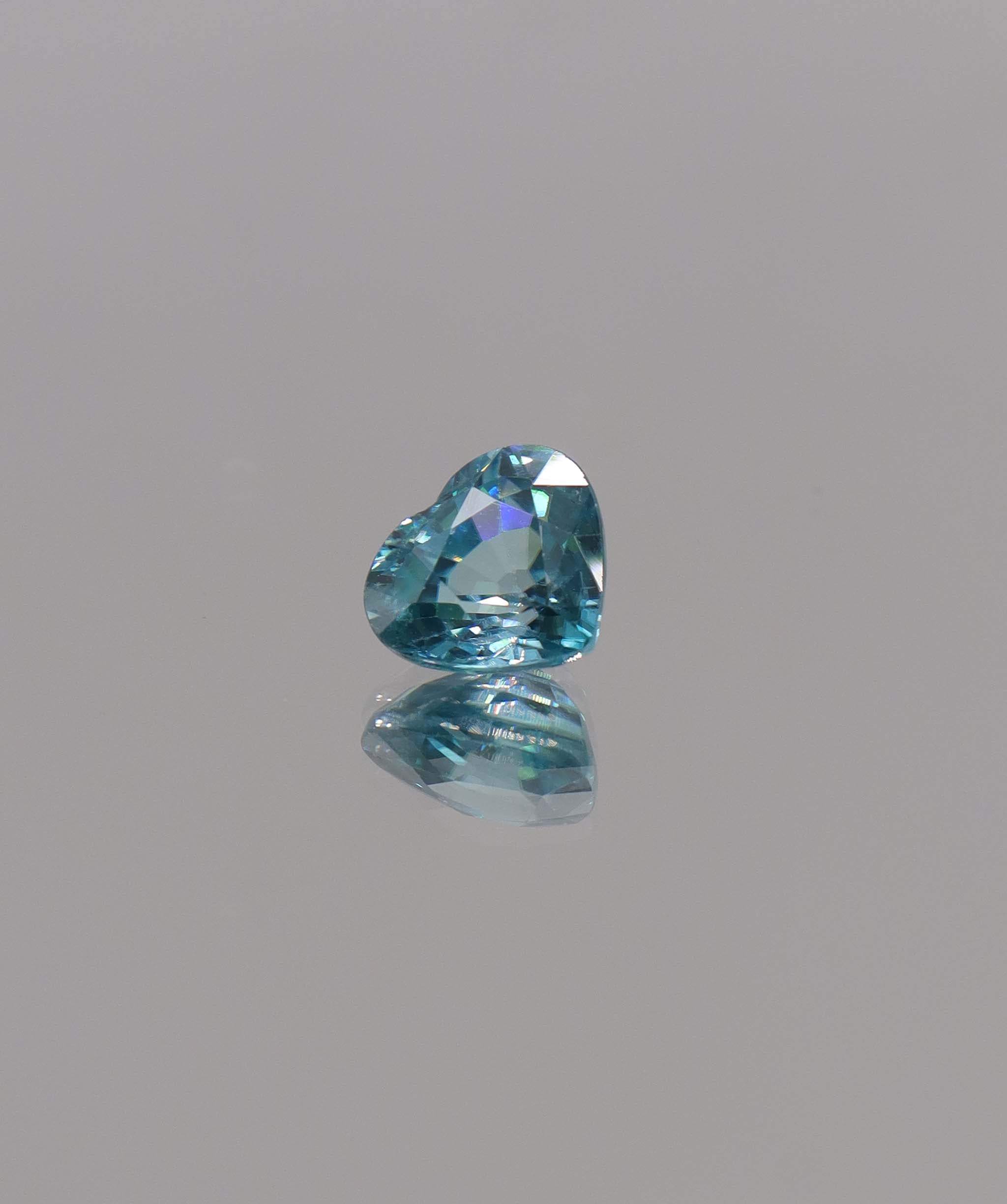 2.73 ct Heart Blue Zircon DXBCS1190