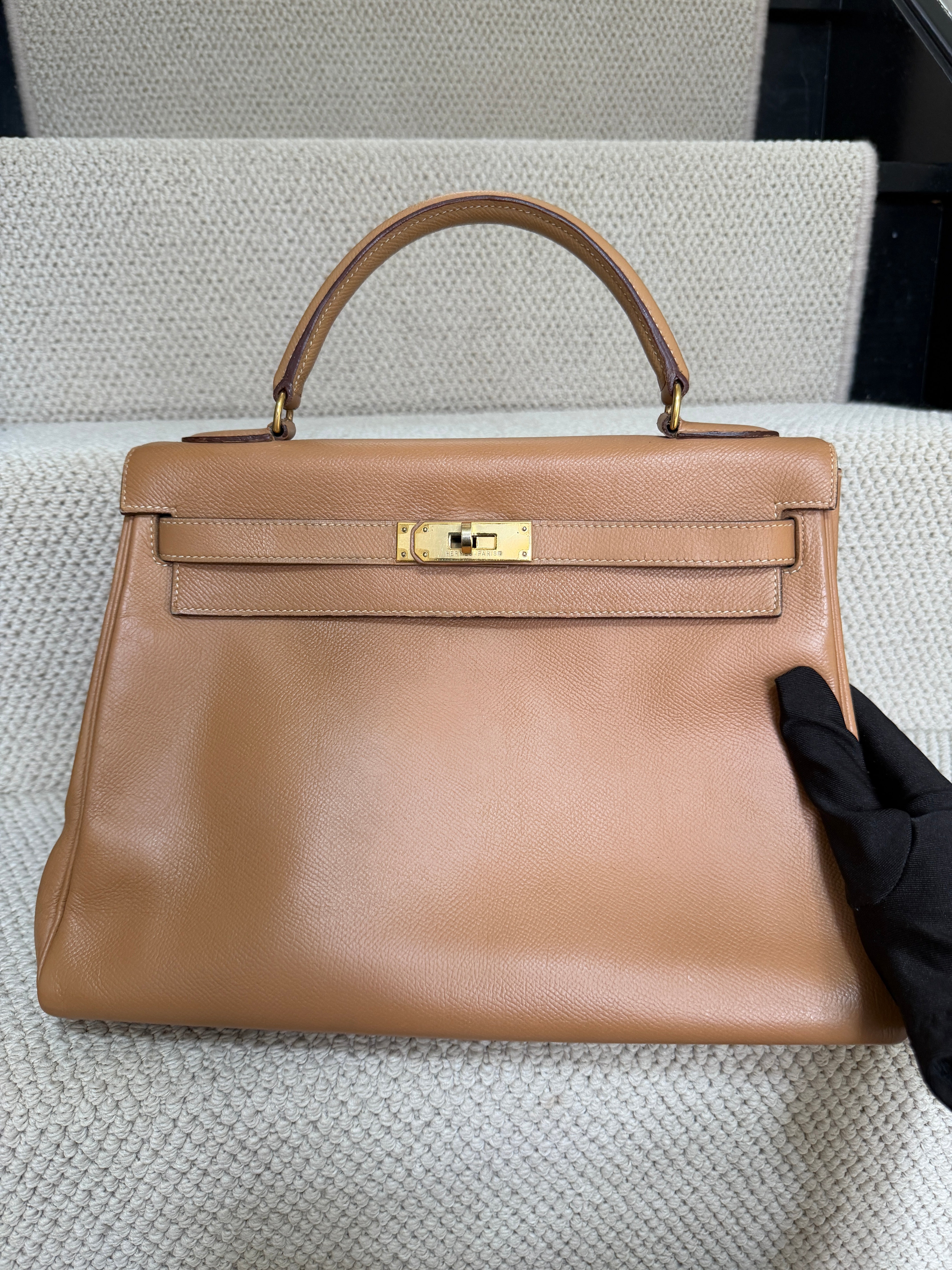 Hermès Kelly 32 – Caramel  epsom Leather – Vintage – With Strap – Gold Hardware
